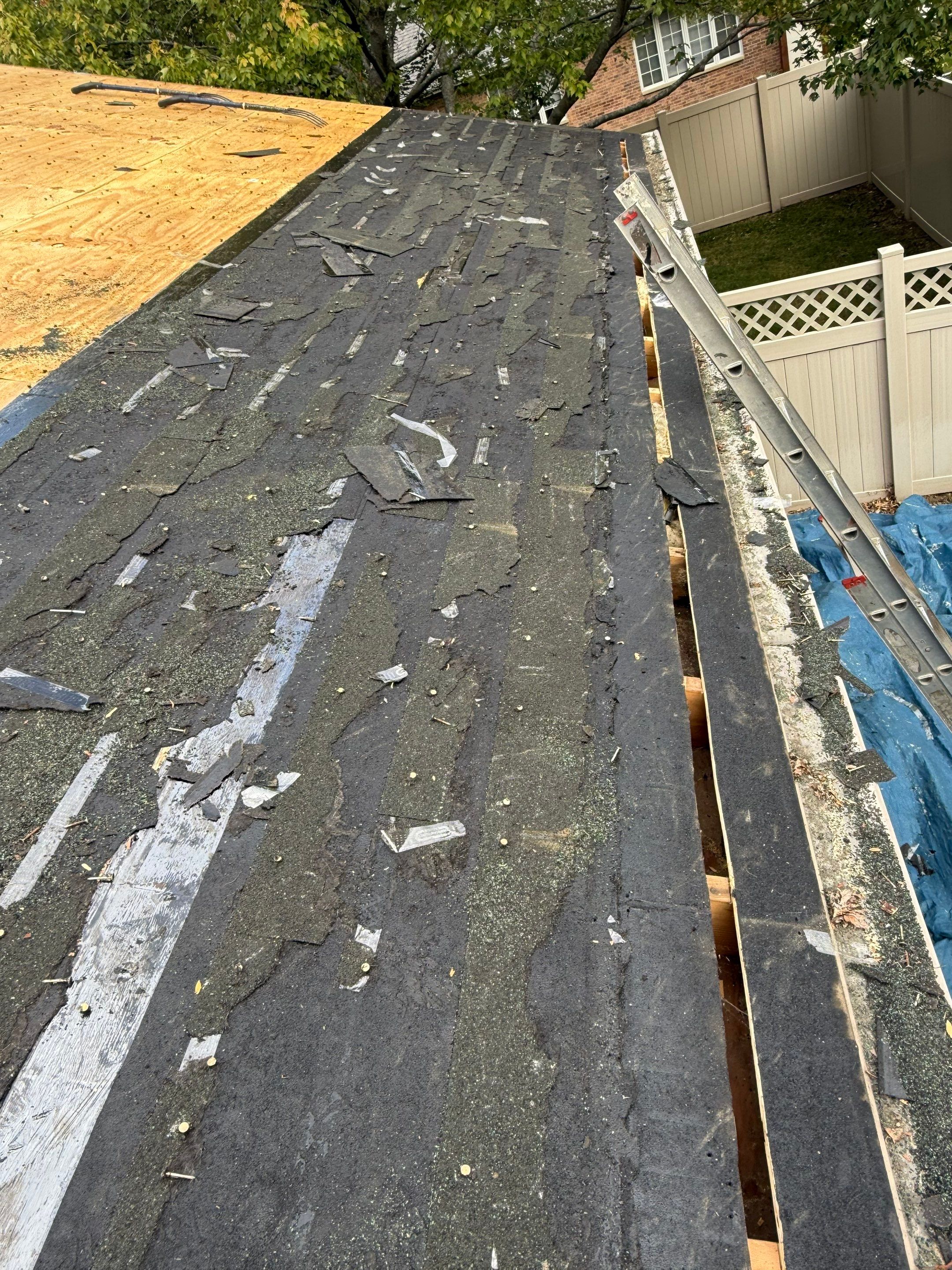 Roof & gutters by Optimal Home Improvement 