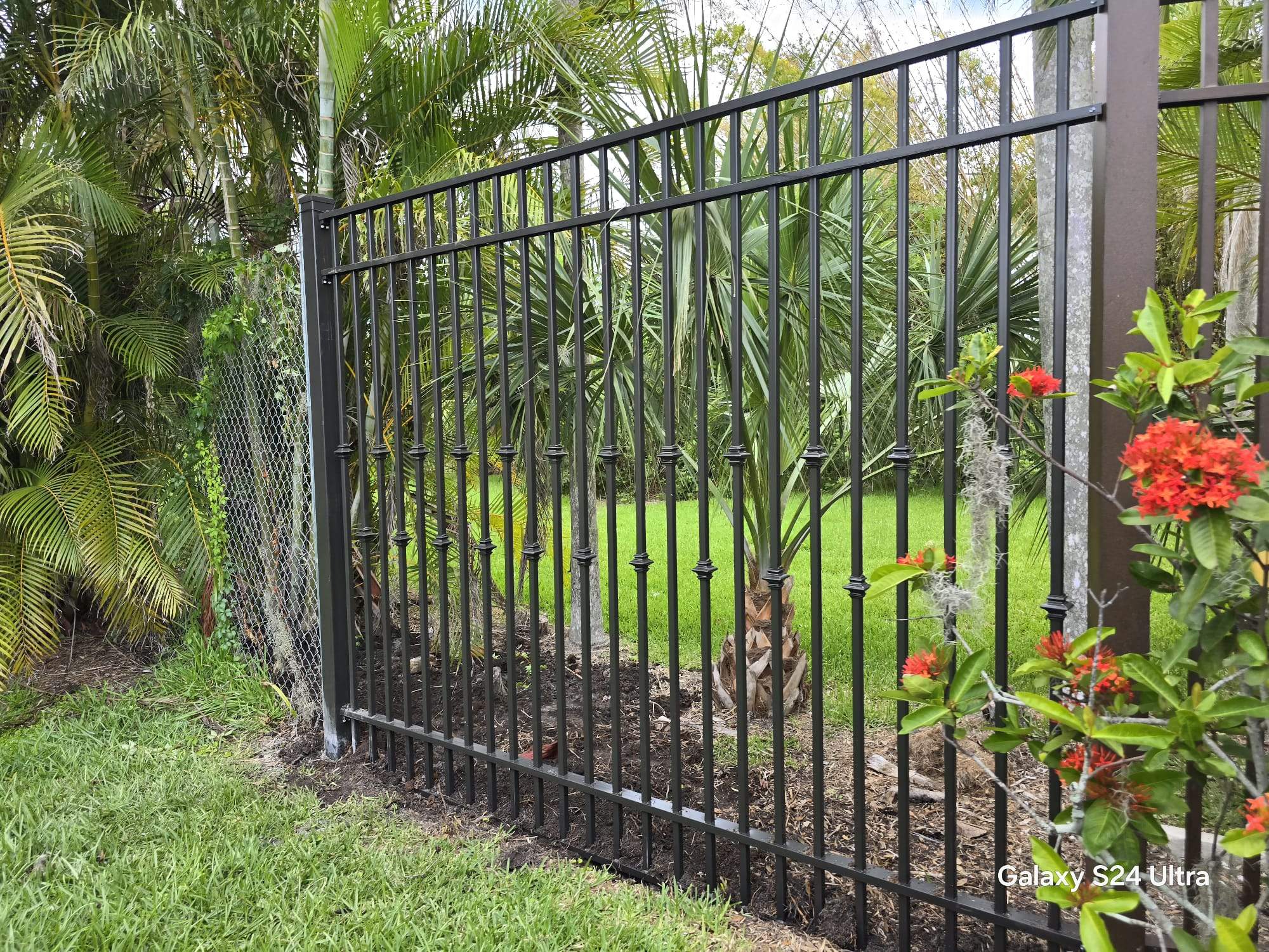Decorative Aluminum Picket Fence Installation for Palmetto Property by True Fence LLC