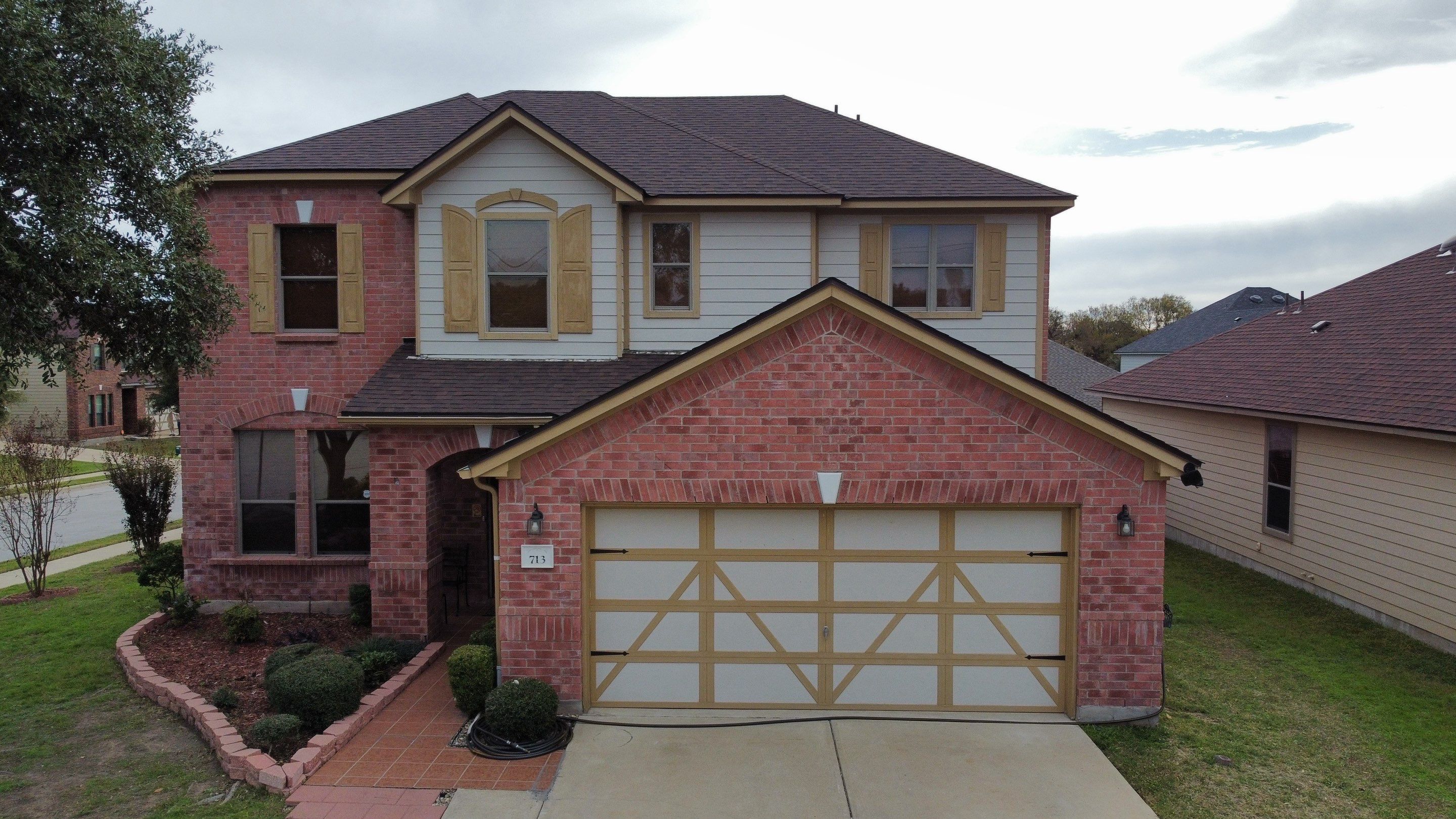 Residential Roofing Installation using Owens Corning Oakridge by Kstylez Roofing & Construction