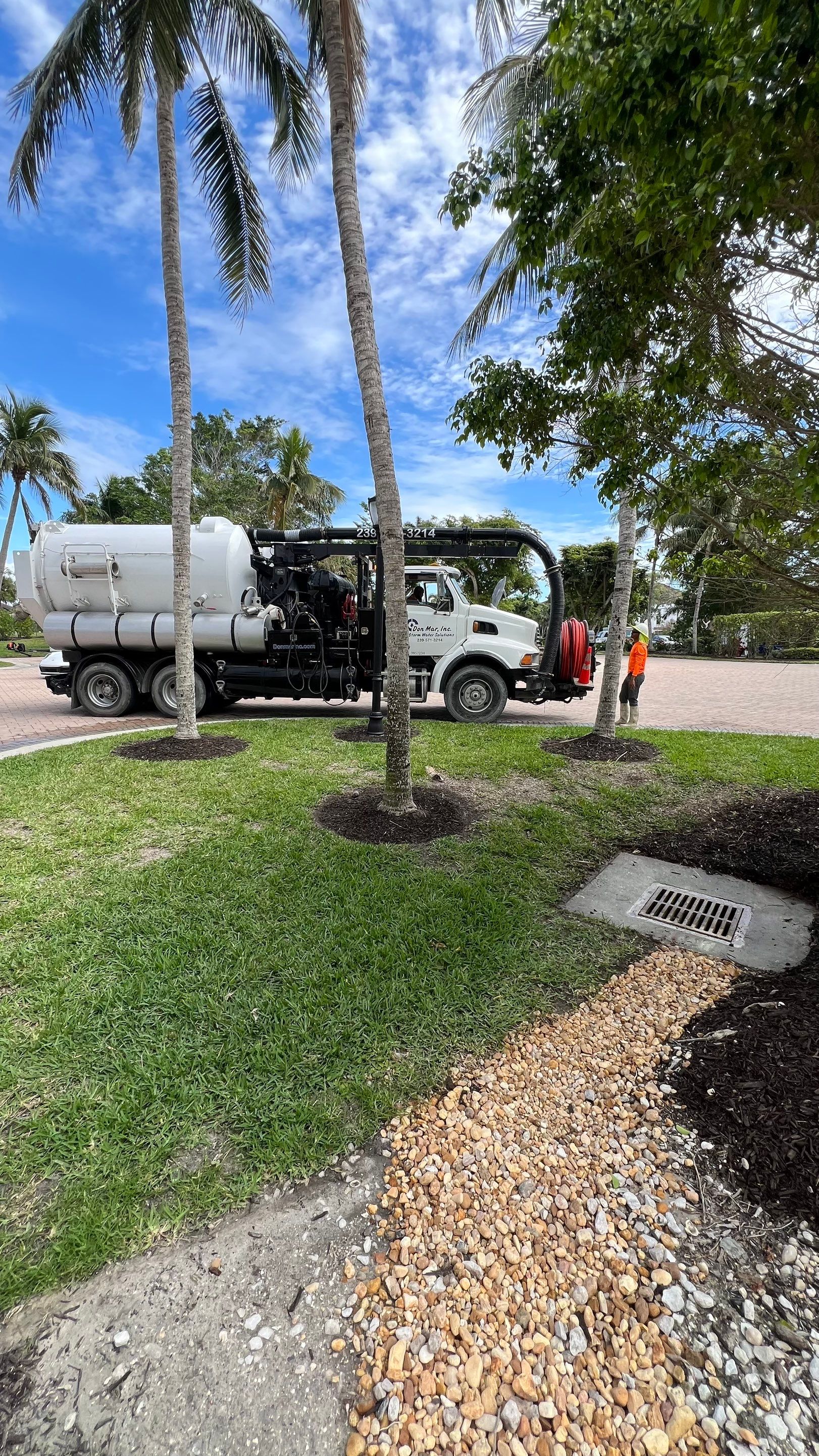 Condo Parking Garage Cleanup and Stormwater System Maintenance by APS Power & Water