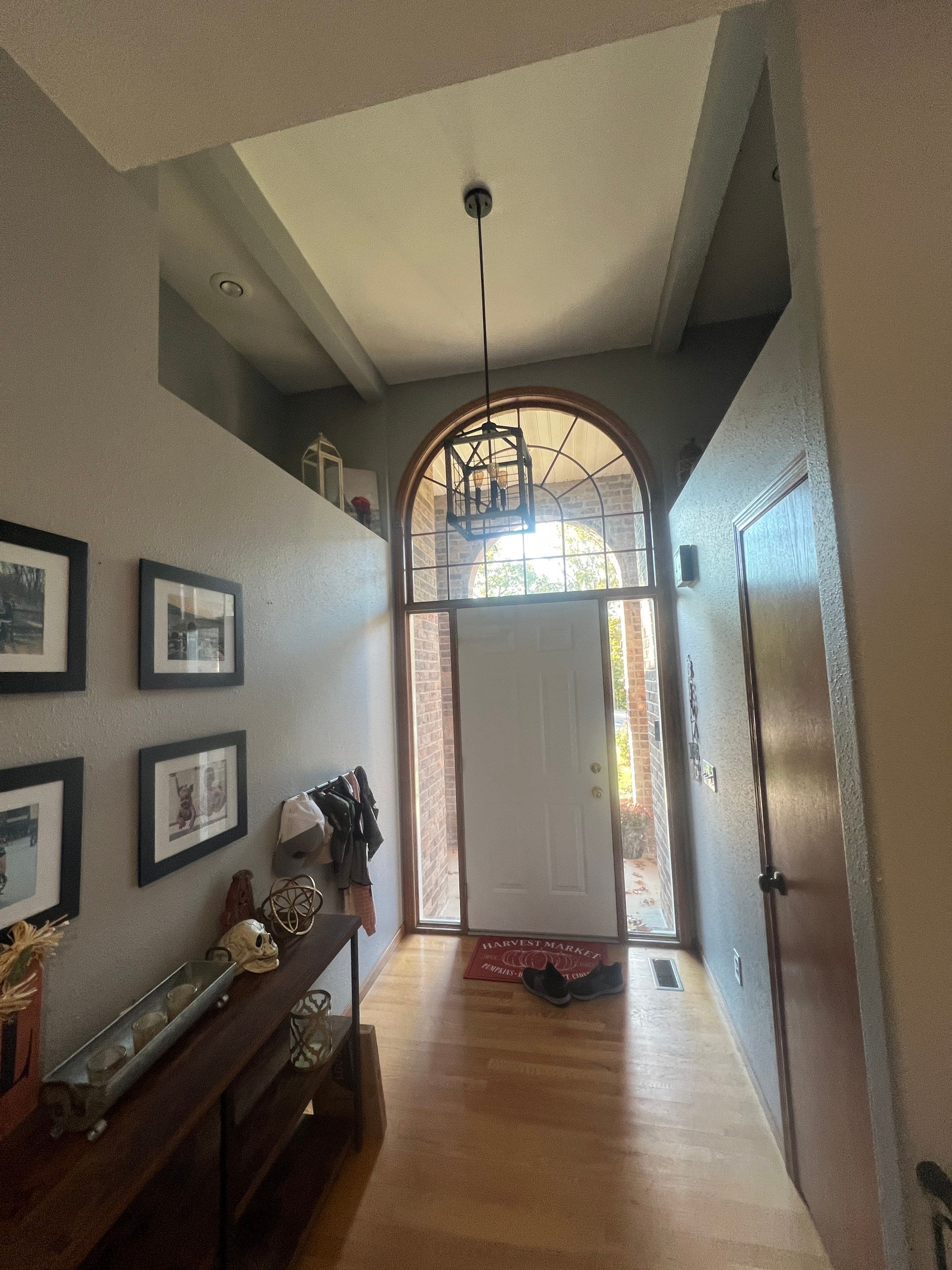 Peosta Main Floor Repaint by Grandview Painting