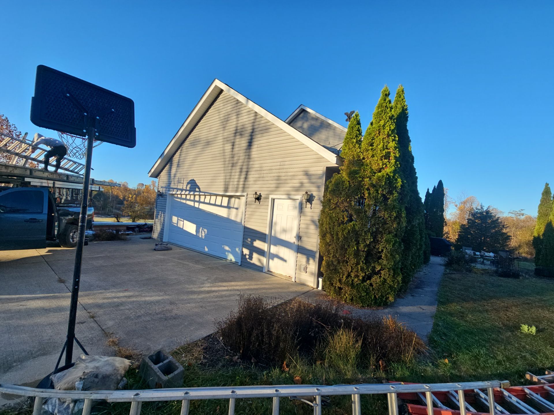 Exterior & Window Installation using CertainTeed Mainstreet & ViWinTech Windows by Koontz Construction