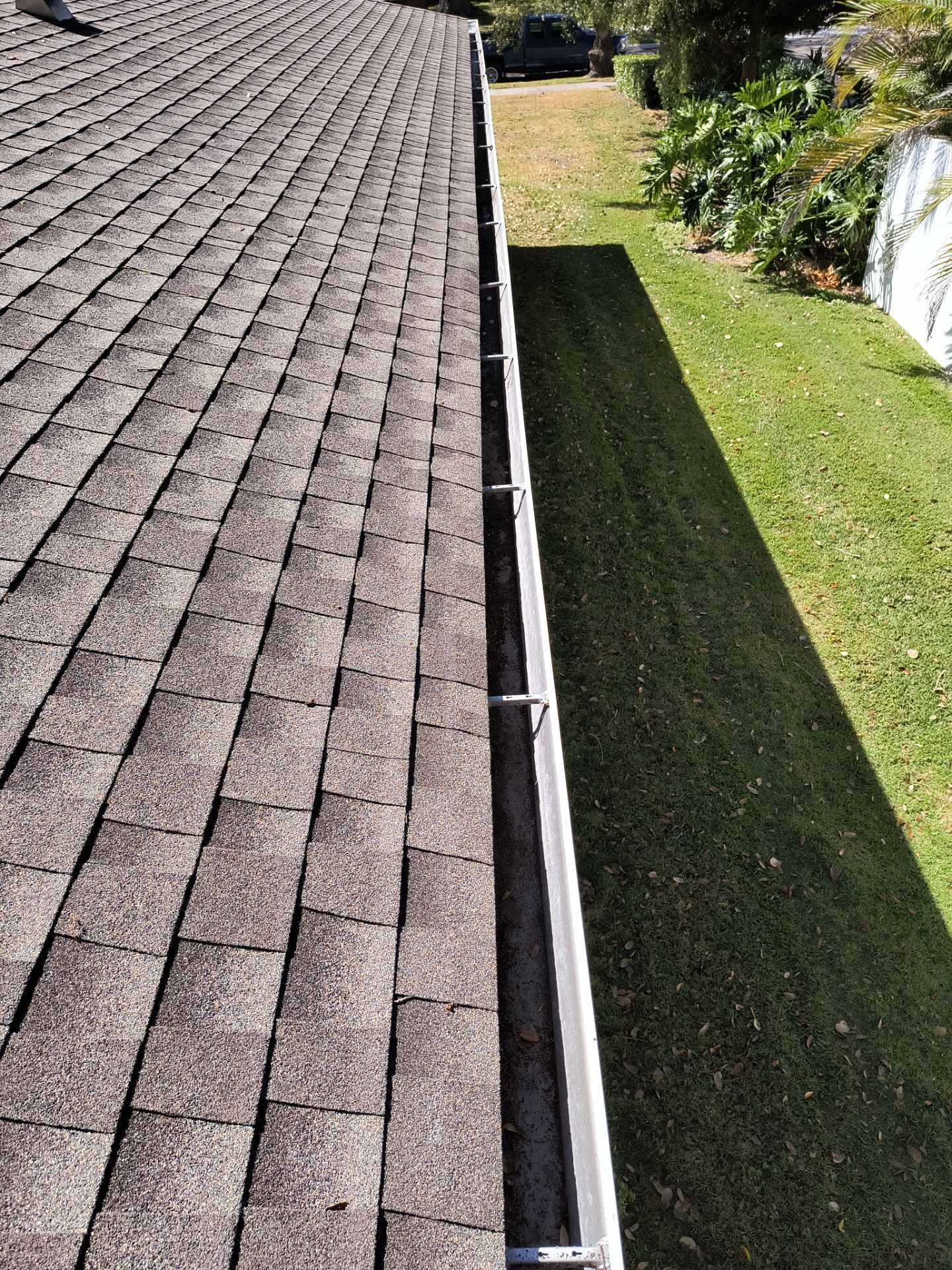 Leaf Guard using Gutter Guards in Sarasota FL by Gutter Professors