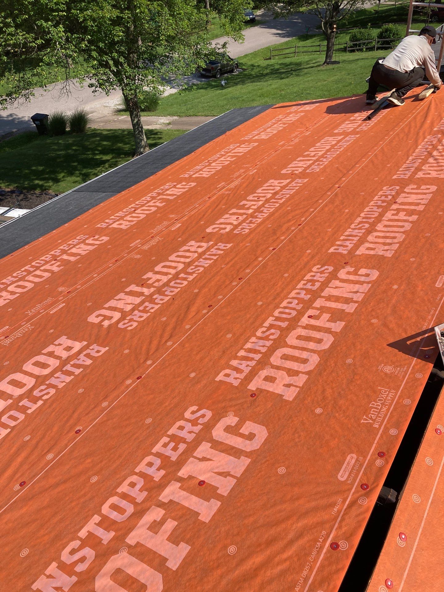 Residential Roofing Installation using GAF Timberline HDZ Charcoal by Rainstoppers Roofing