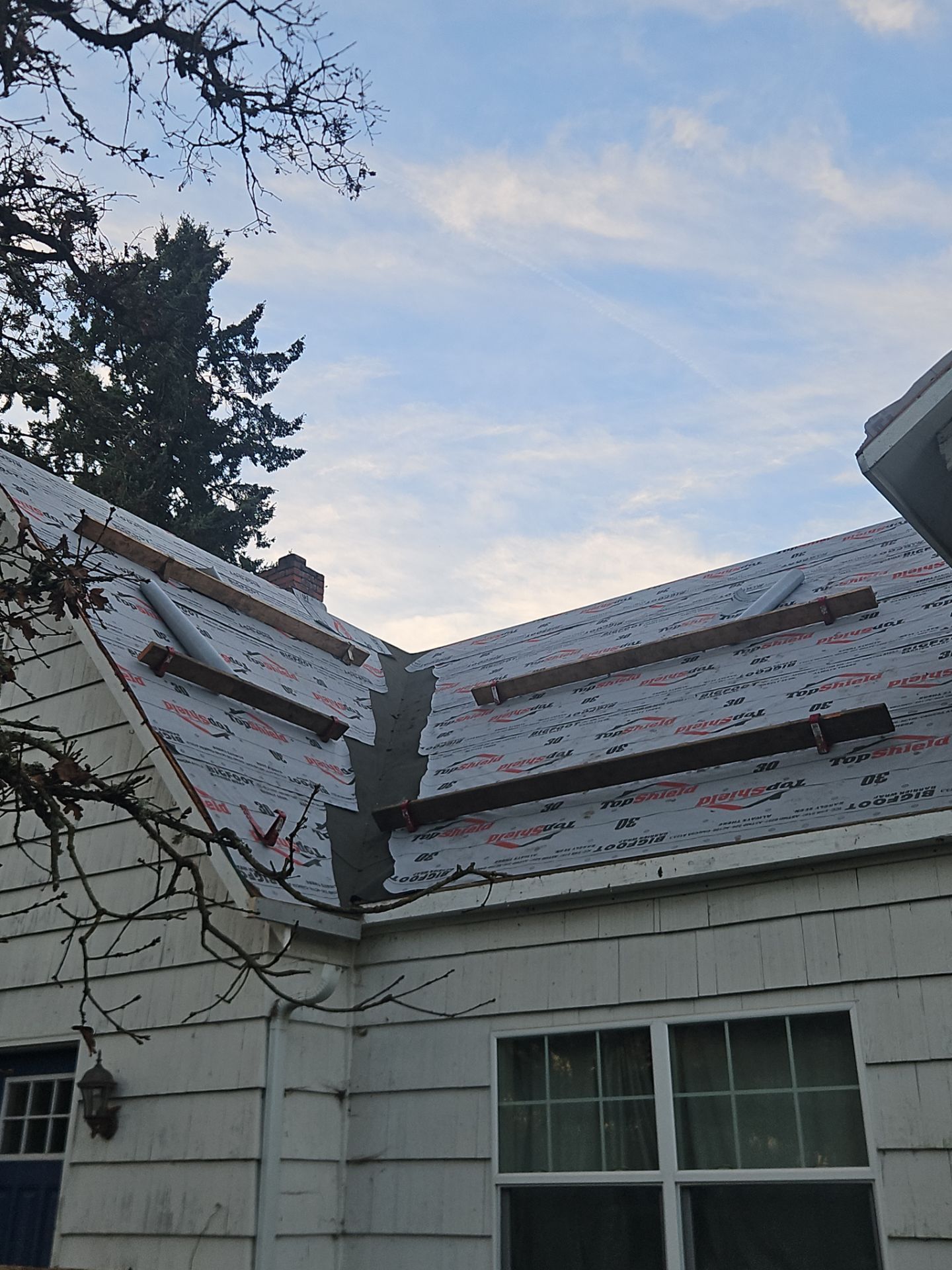 Residential Roofing Installation using IKO Dynasty (Color: Granite Black) by Orezona Building & Roofing Company, Inc.