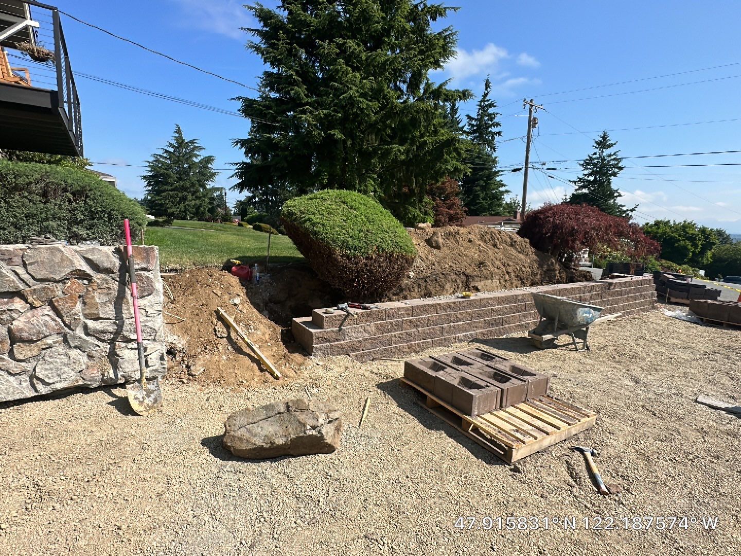 Justin | Retaining Wall, Landscape Project  by Jireh Asphalt & Concrete Inc 