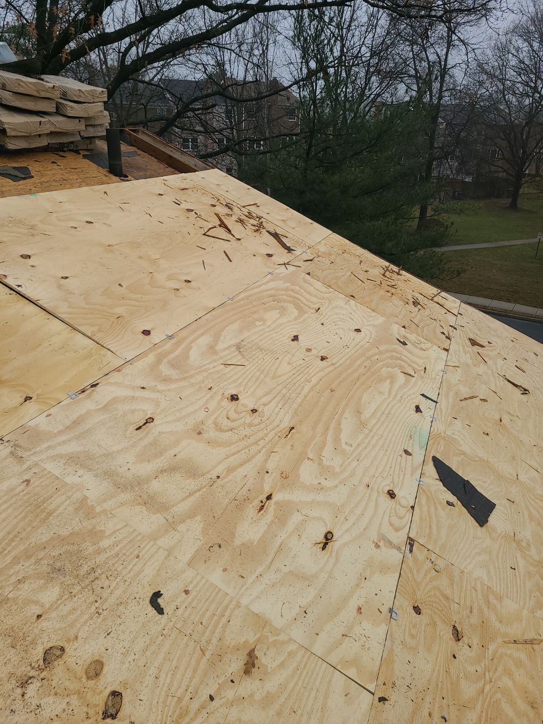 Vienna: Residential Roof Replacement with CertainTeed Landmark Pro in Max Def Weathered Wood by RM Banning, Inc.