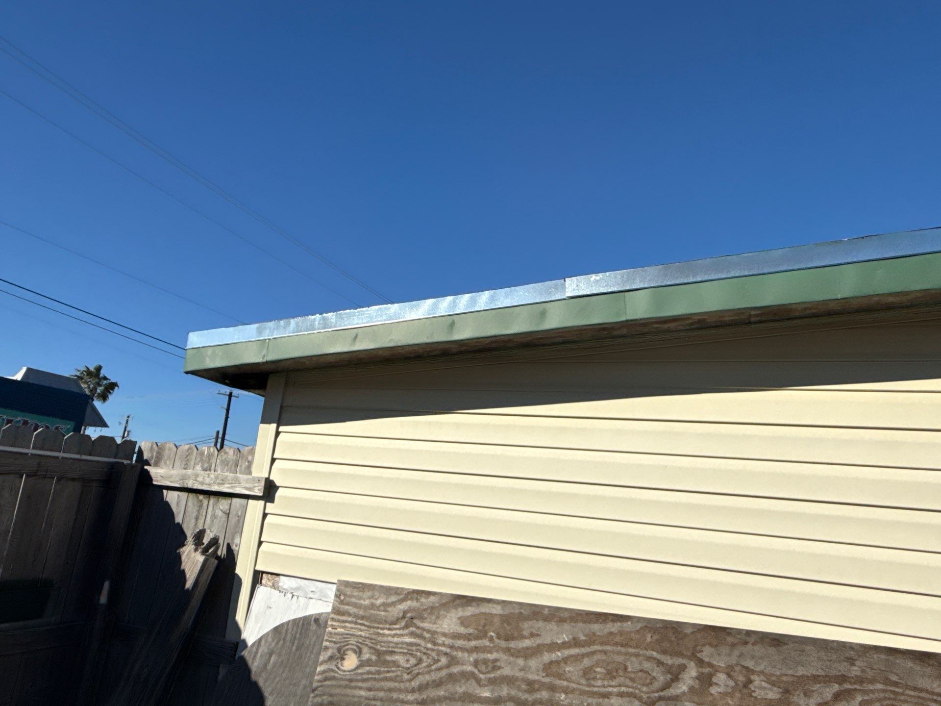 Mustang Island Flat Top by Bayfront Roofing and Construction