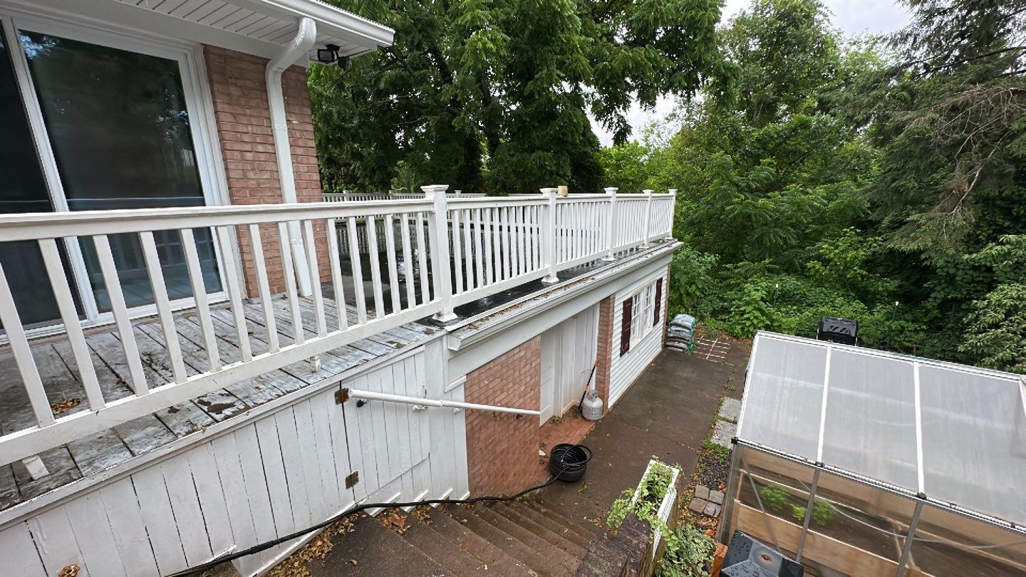 Manassas: CertainTeed Landmark Pro Designer Shingles in Max Def Moire Black by RM Banning, Inc.