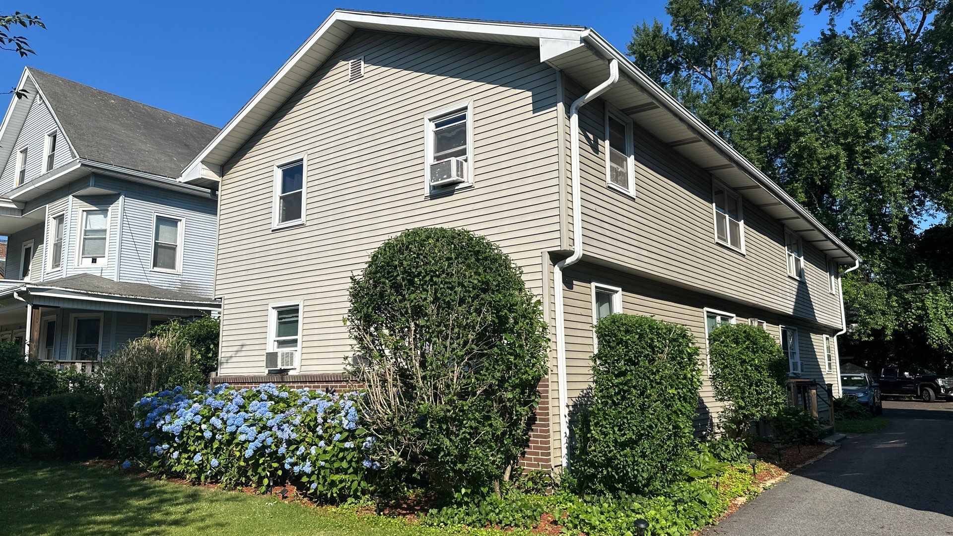 Dryer Vent Replacement in a multifamily by TMS Services