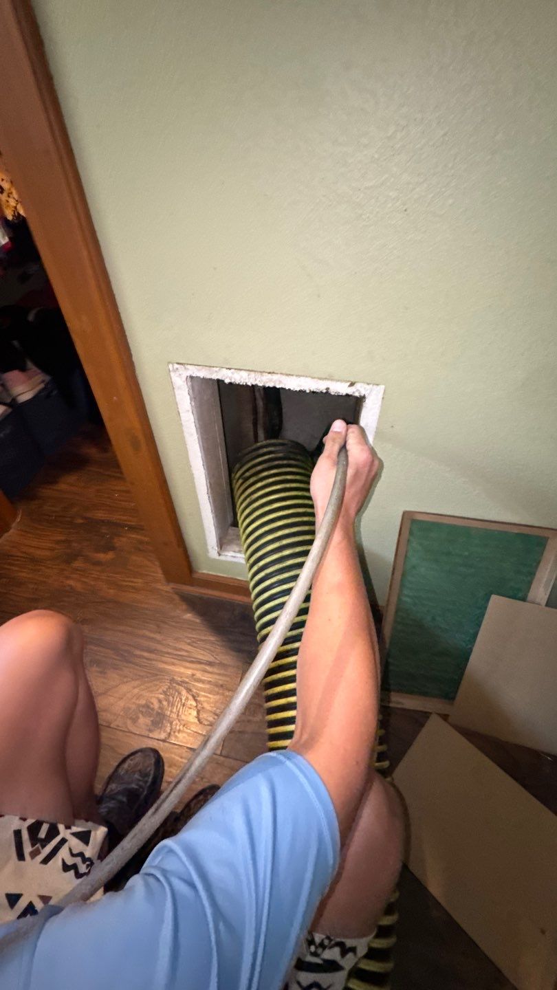 Extremely Dirty Air Duct Cleaning in Fruitland Park by Hygienic Air, Inc