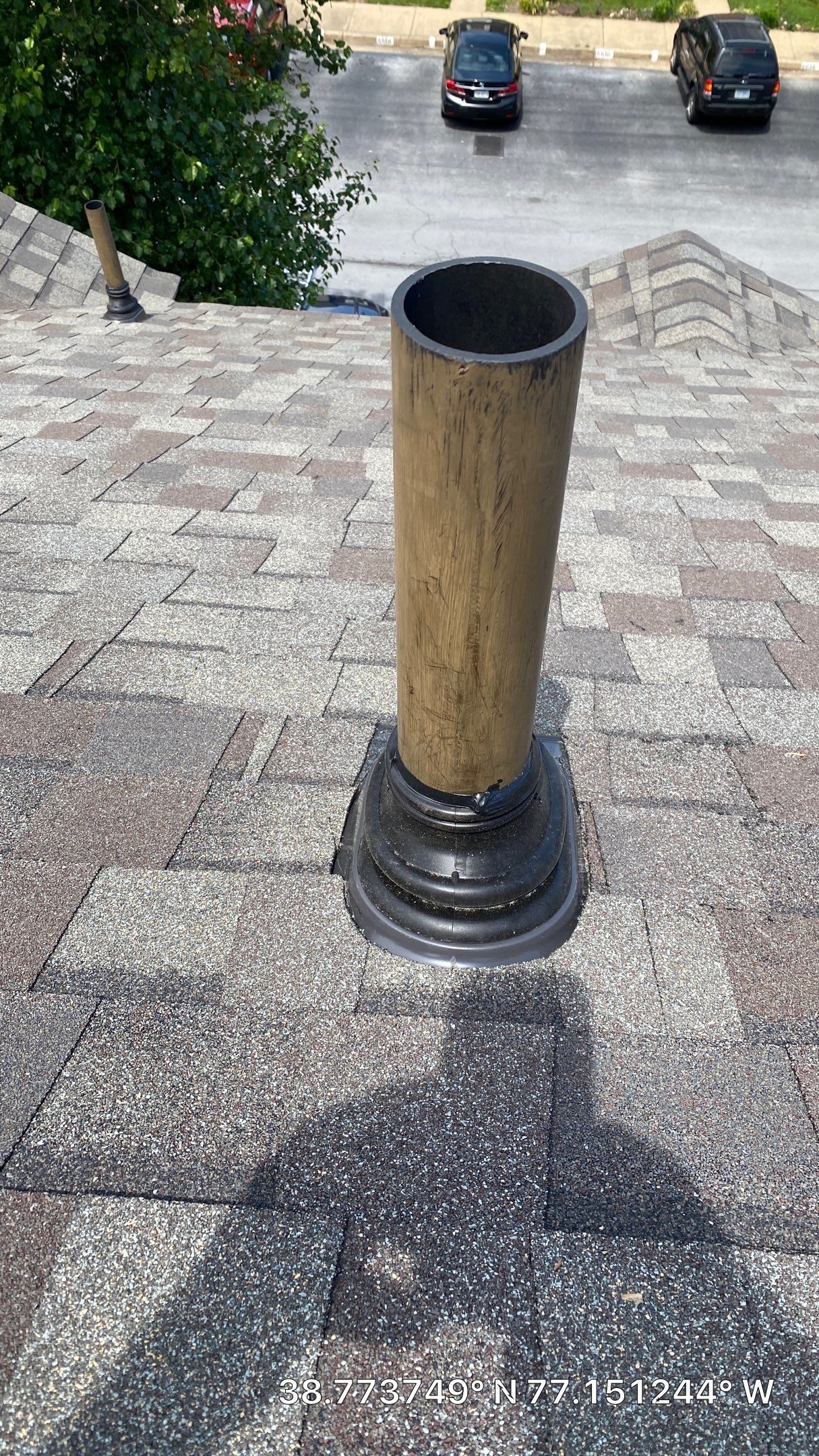 Alexandria - Certainteed Landmark Weathered Wood Shingles by RM Banning, Inc.