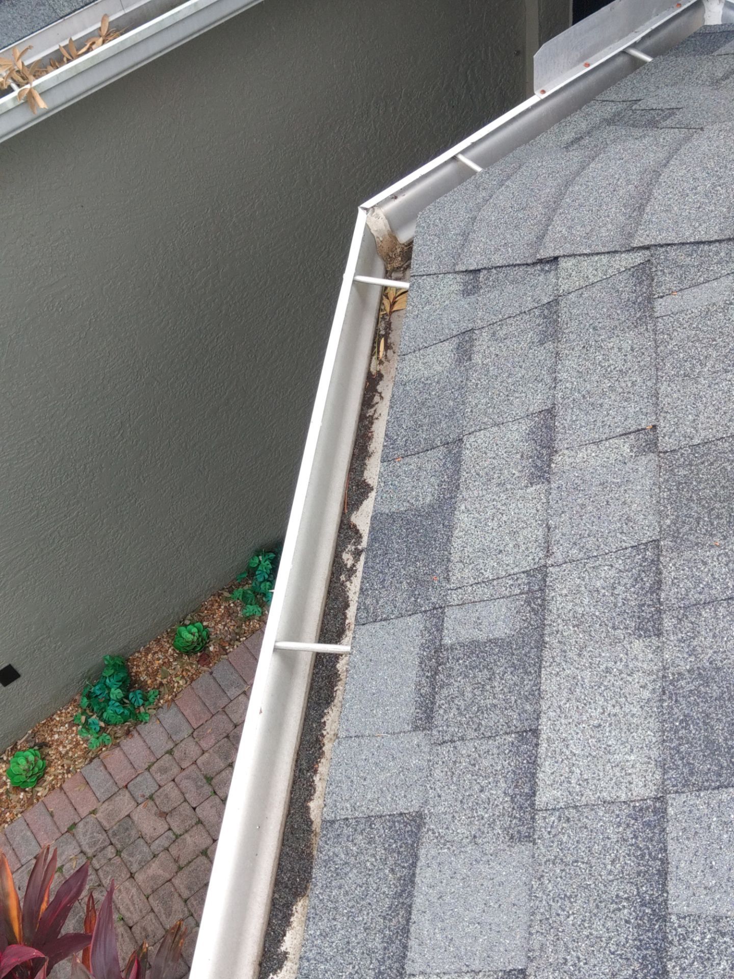 Gutter Guard Systems Installed in Bradenton FL by Gutter Professors