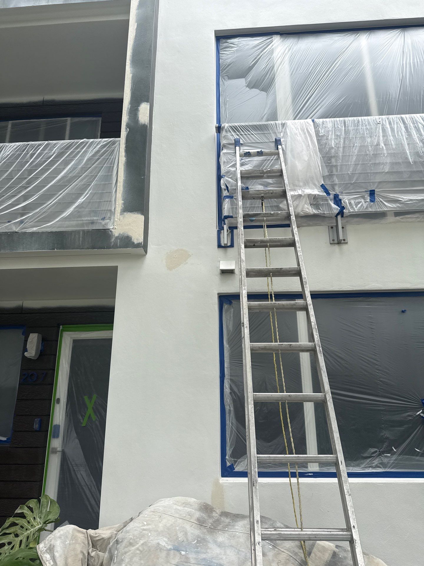 Fort Lauderdale Town Homes Exterior Painting by John “The Greek” Painting