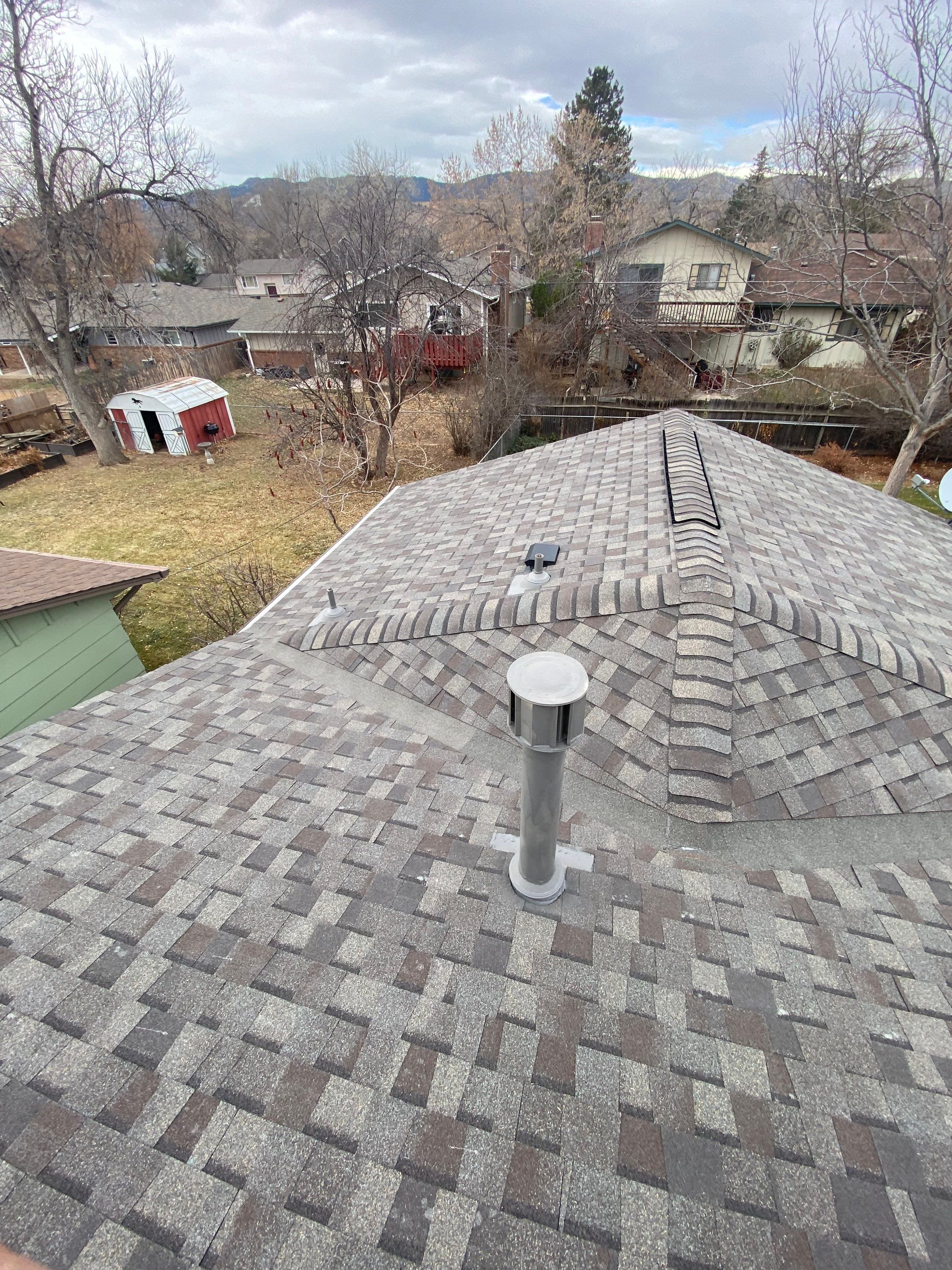 Resdiental Hail Damage Roof Replacement  using Certainteed Northgate Class 4 Impact Resistant "Weathered Wood" color by Black Belt Roofing 