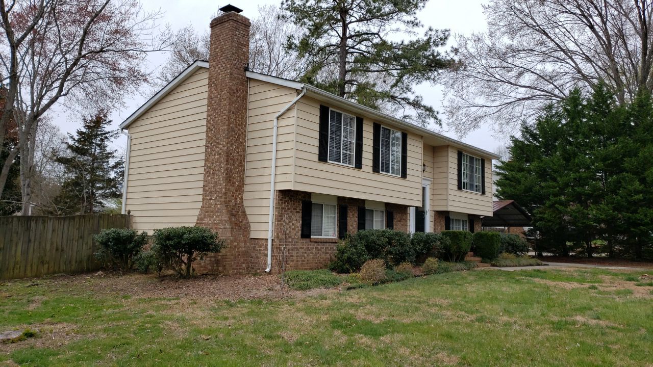 House Wash using cleaner by Power Wash Masters LLC