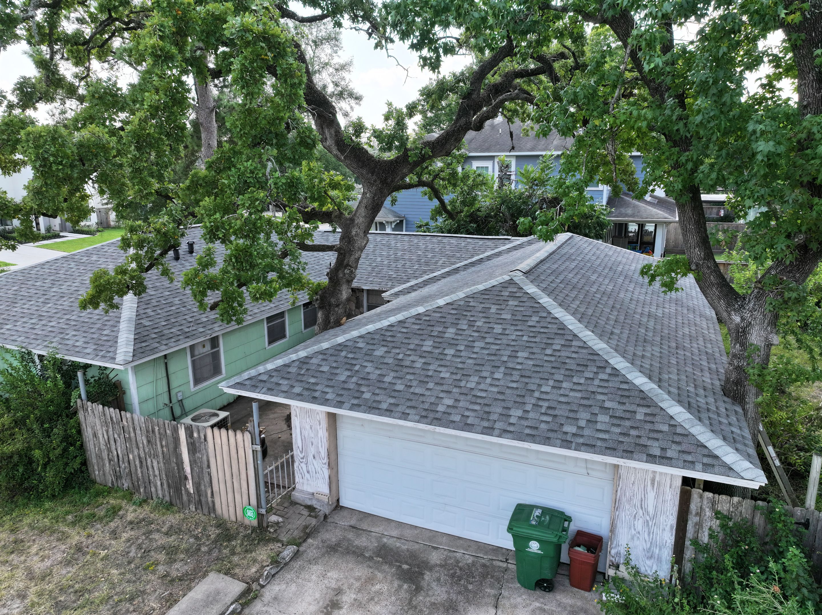 Project in Houston (Oak Forest) by Community Roofing Texas