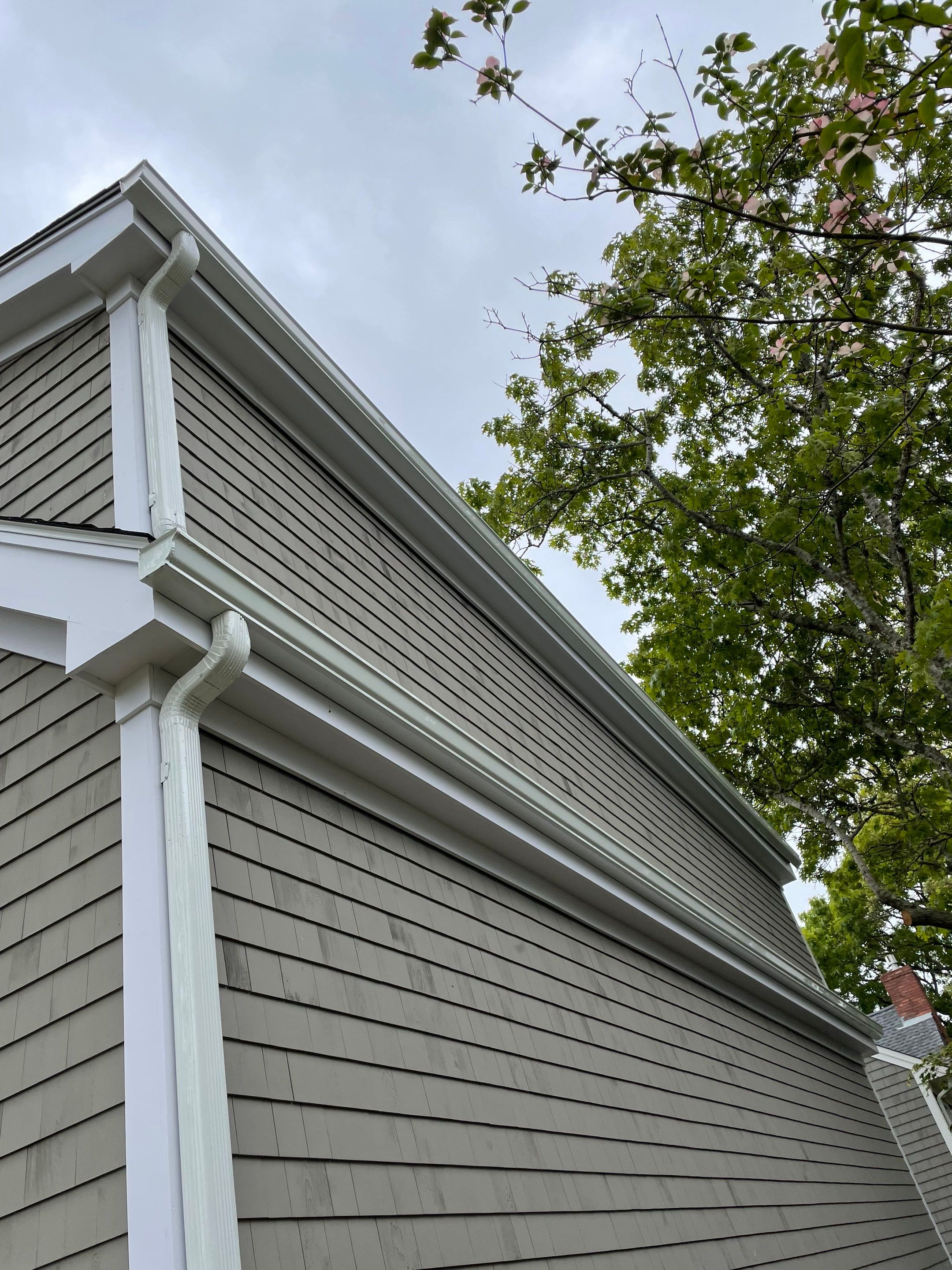 Marion, Ma Gutter Installation using 6" K-Style Duo Pro Aluminum Gutter by Gutter Pro Enterprises
