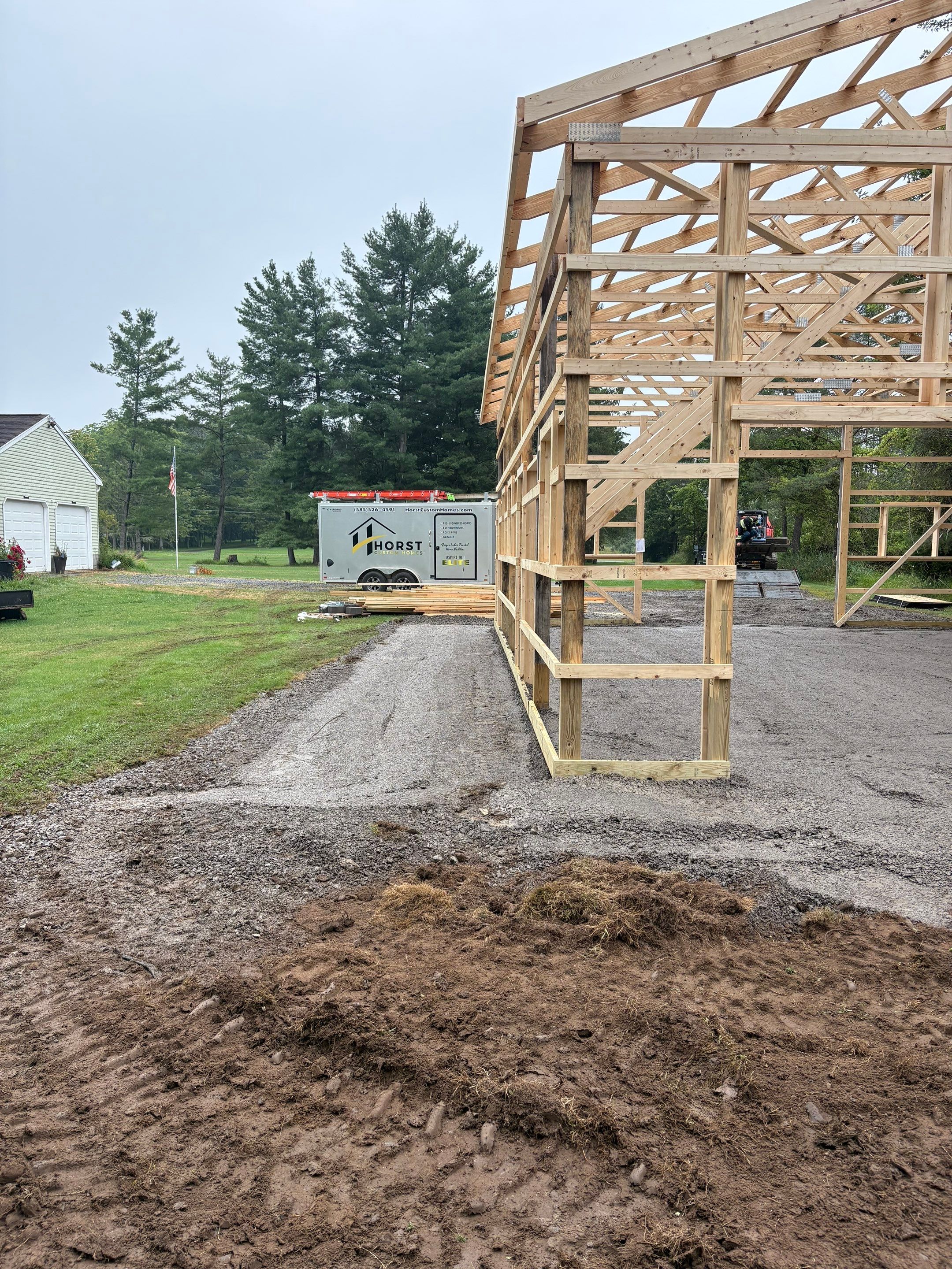 Polebarn  by Horst Custom Homes 