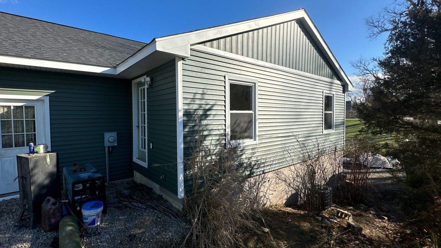 Siding Replacement using CertainTeed Restoration Classis D4 by 180 Contractors