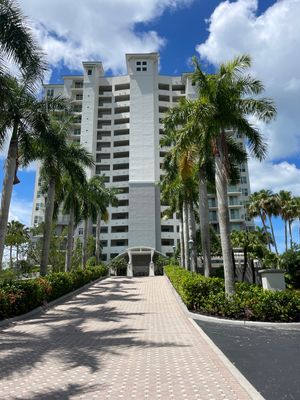 Cove Towers - Naple FL
