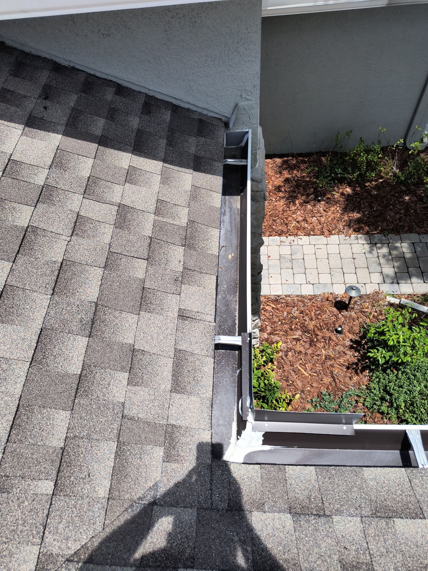 Professional Gutter Cleaning in Lutz FL by Gutter Professors