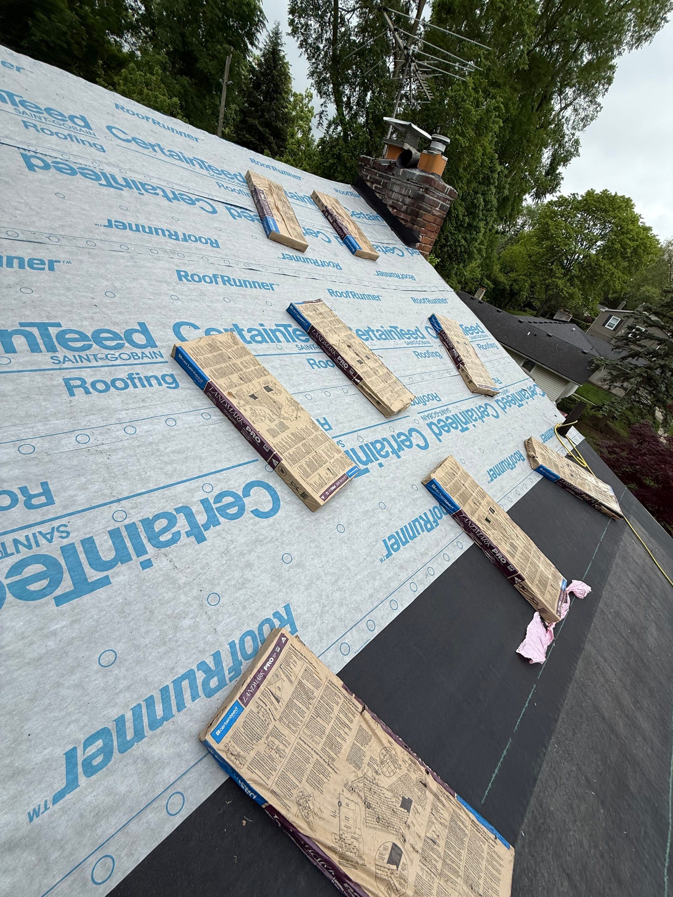 Project by Eave Roofing by Eave Roofing
