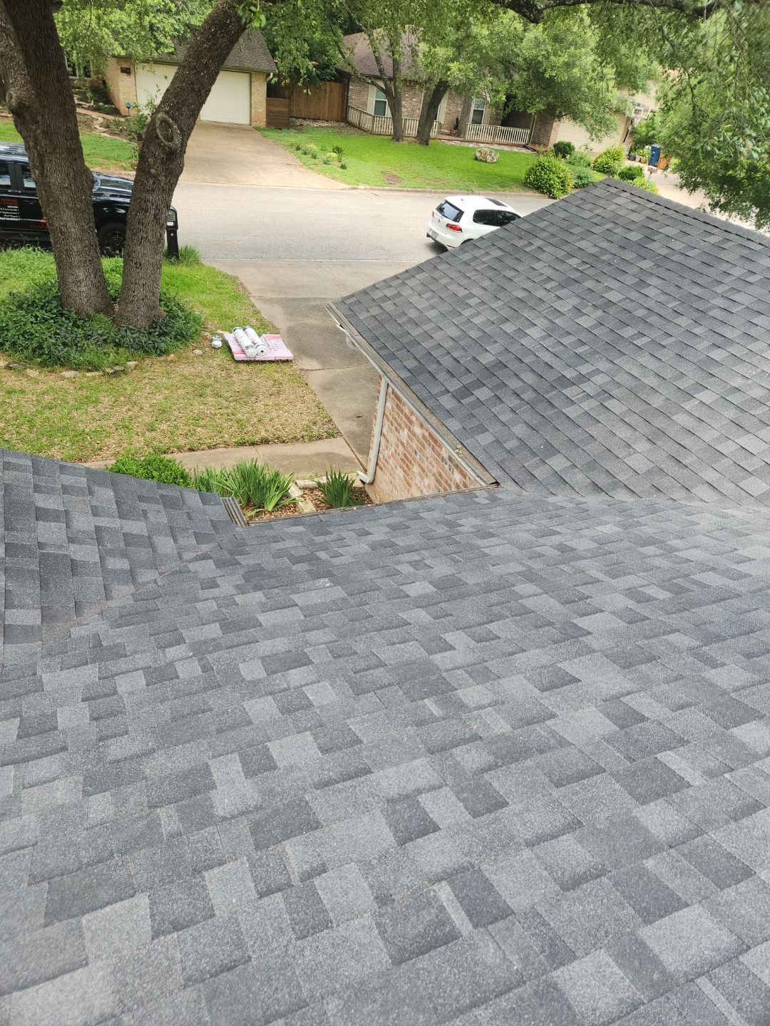 Onyx Black - Owens Corning TruDefinition Duration by RoofsOnly.com