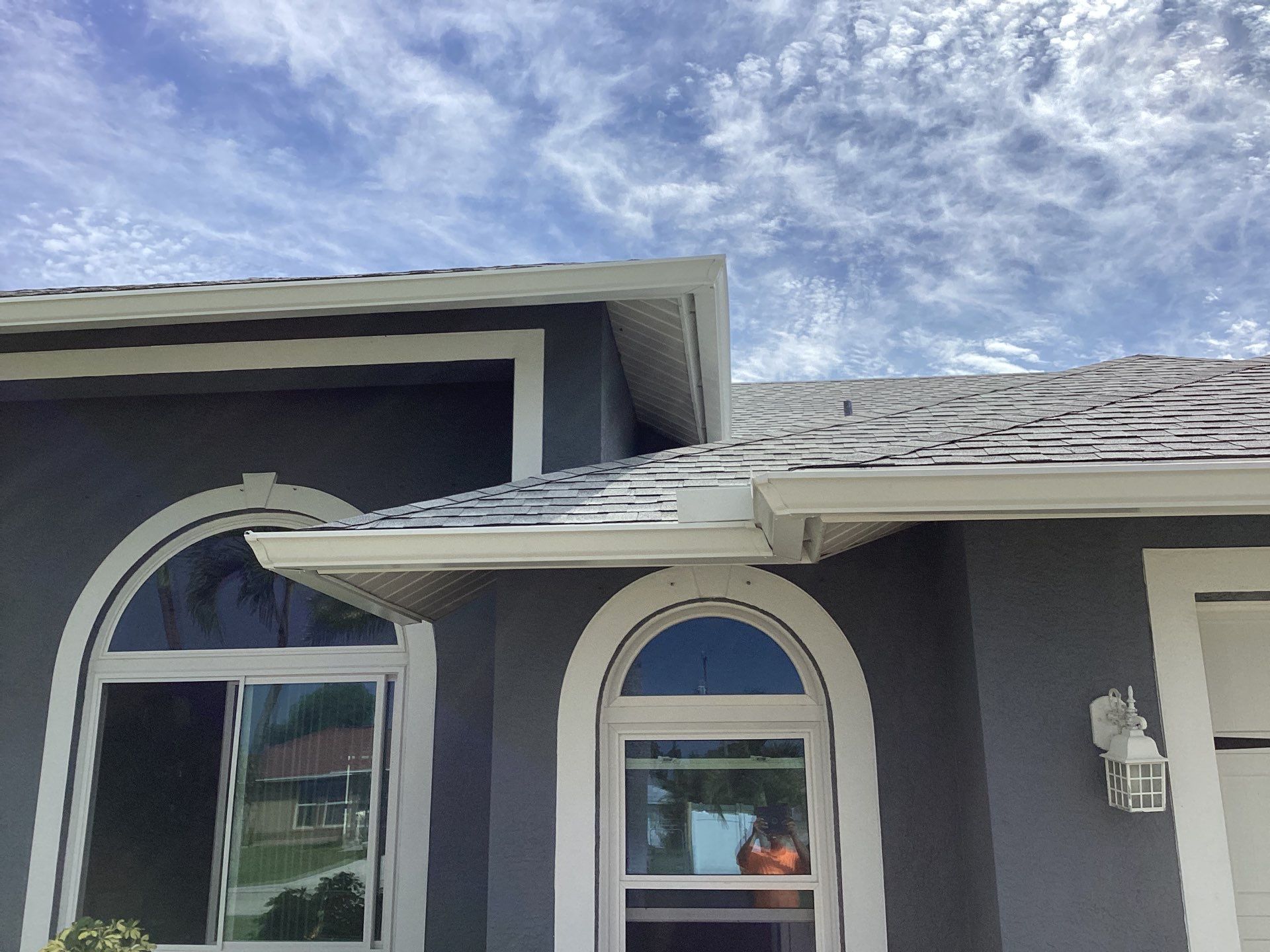 White K Style Seamless Gutters using Aluminum Seamless Gutters in Cape Coral FL by Gutter Professors
