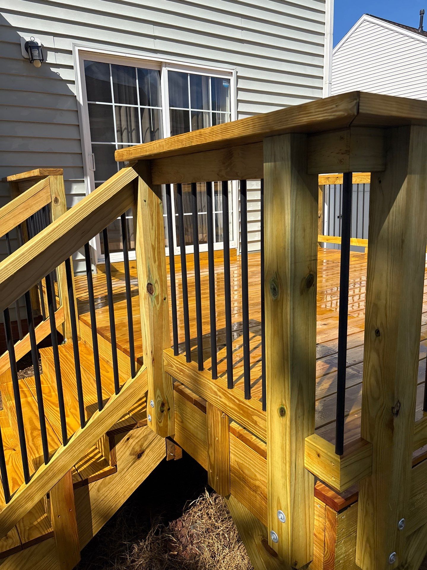Wood Deck using Wood Sealant by DuraSeal