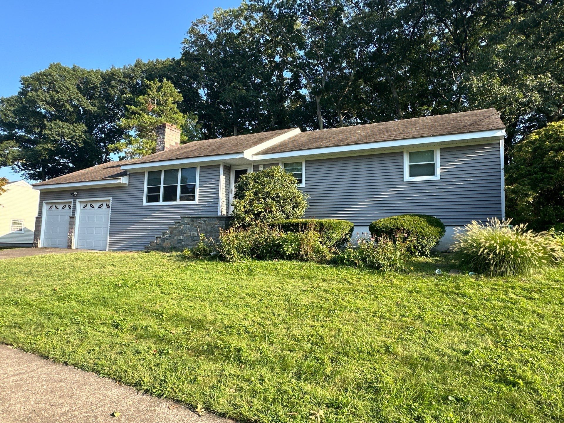 Siding Installation using CertainTeed Monogram Vinyl Siding - D4 - Granite Gray by A Plus Exterior