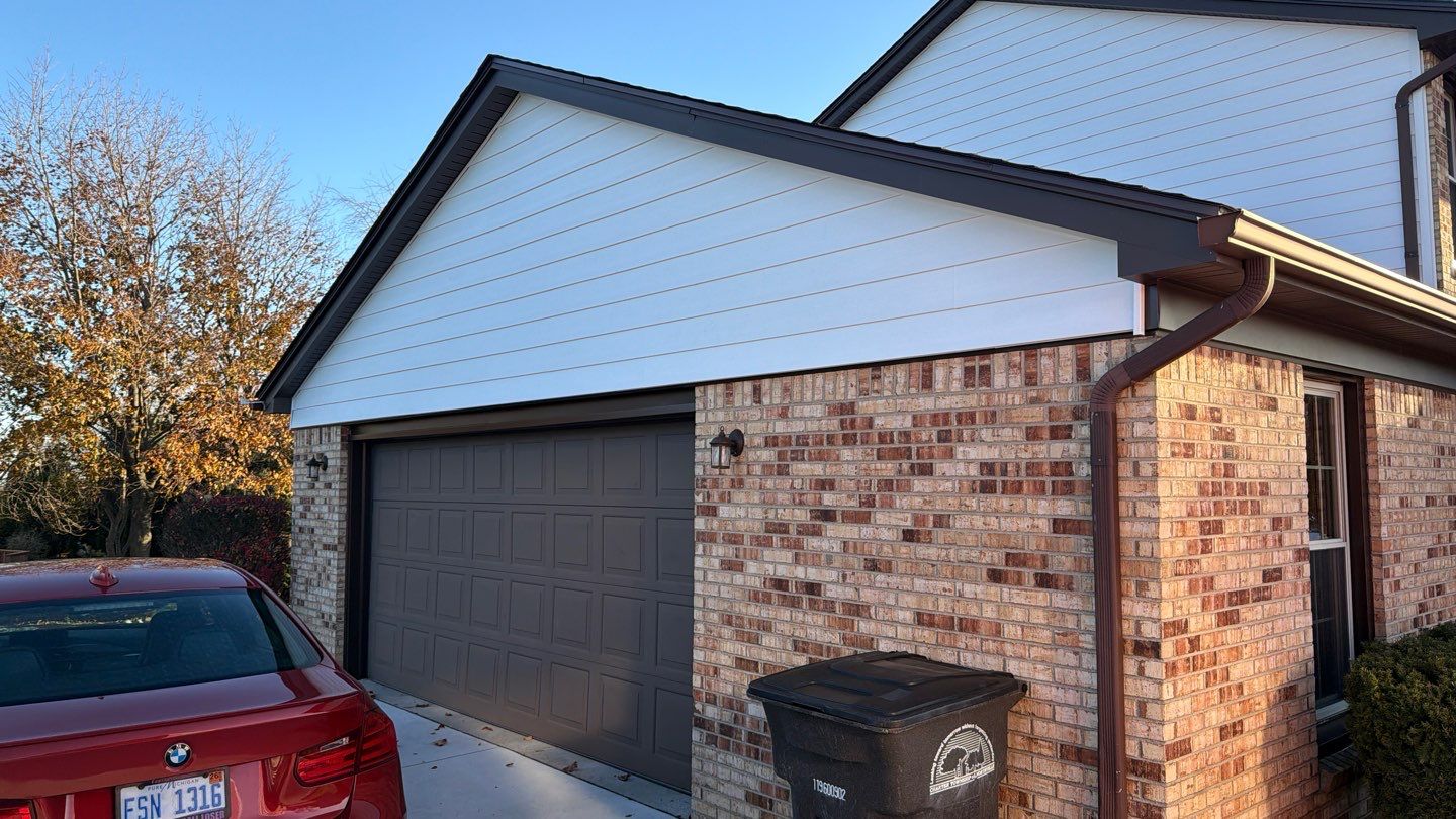 Siding Replacement using Ascend Glacier White by 180 Contractors