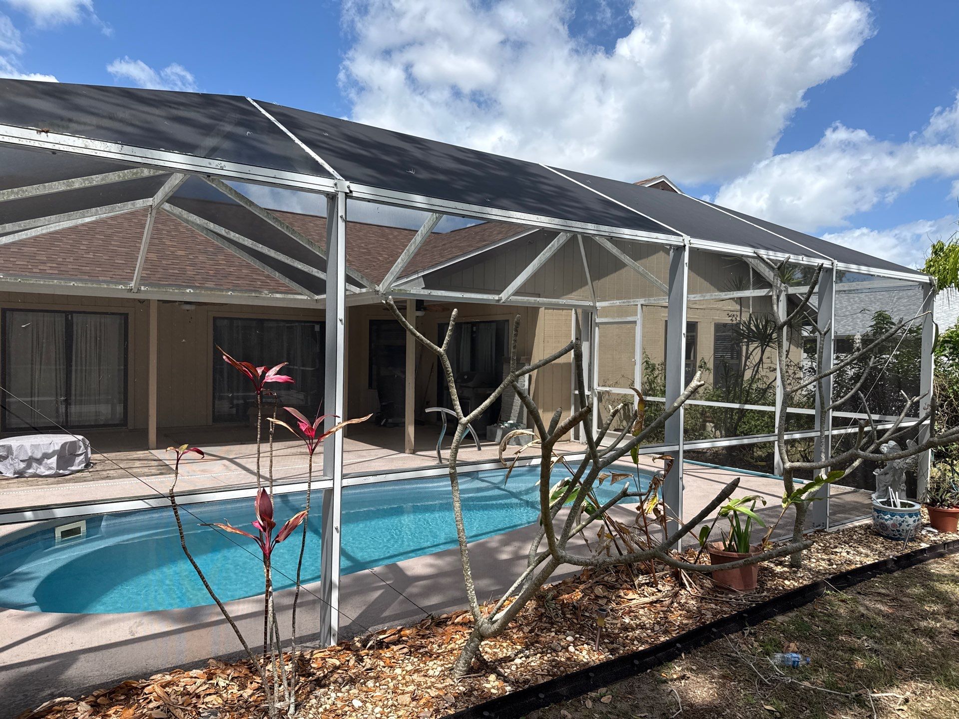 Pool Cage & Painted Pool Deck Cleaning in Sarasota, FL | Soft Wash by Sunshine AquaWash