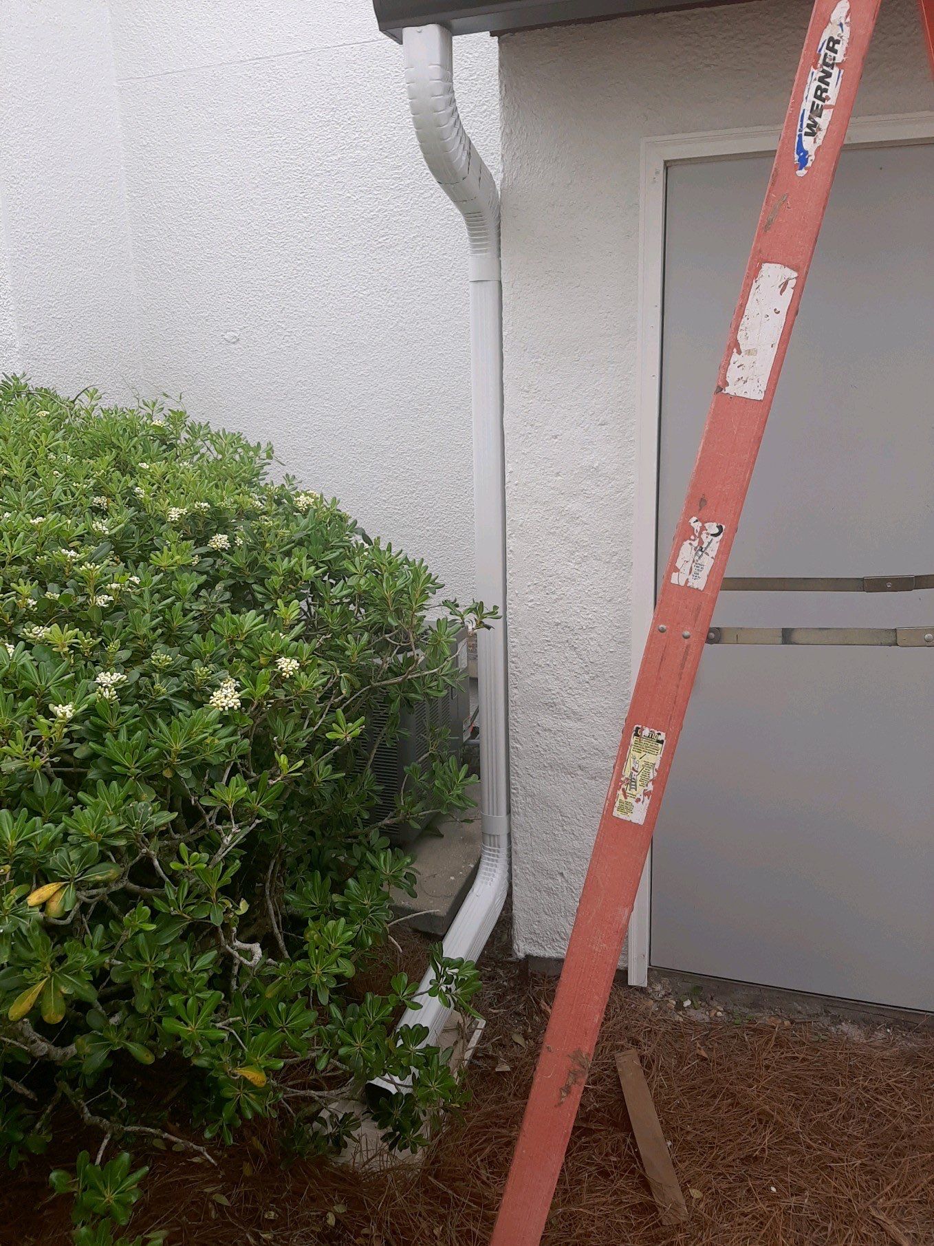 Gutter Installation using 6 Inch Seamless Gutters in Musket Brown by Gutter Professors