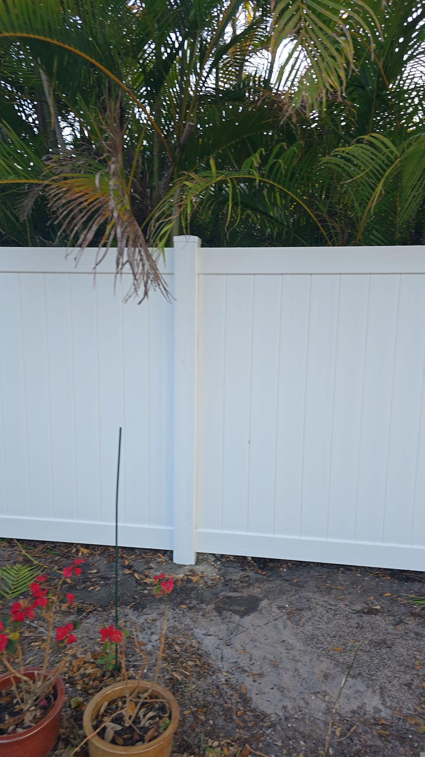 White Vinyl Fence in Port Charlotte by True Fence LLC