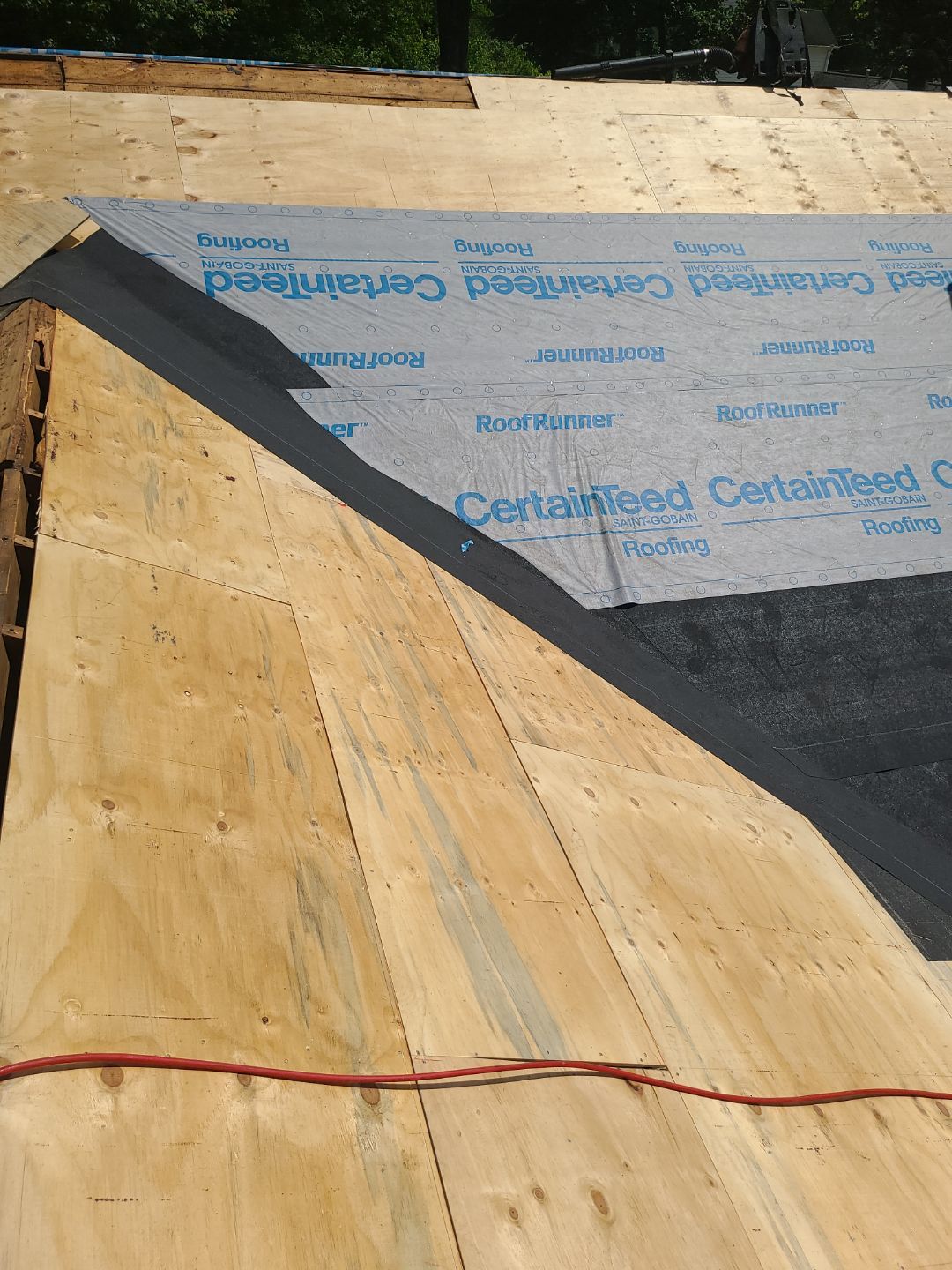 Arlington: CertainTeed Landmark Pro Designer Shingles in Max Def Pewter by RM Banning, Inc.