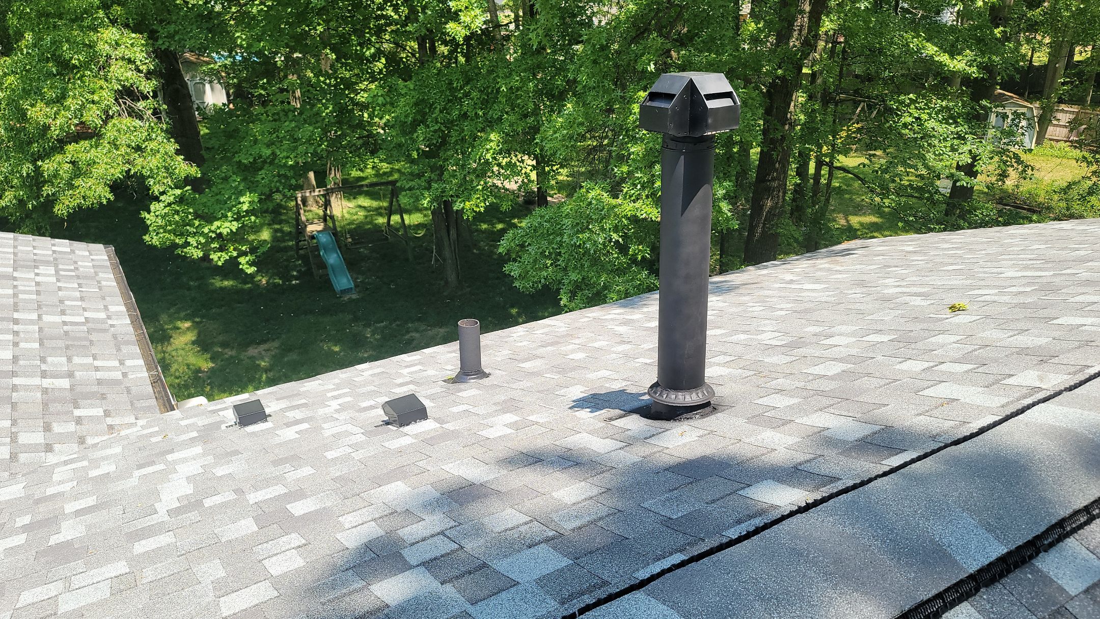 ATLAS PINNACLE COLOR: COASTAL GRANITE by Eagle Eye Roofing