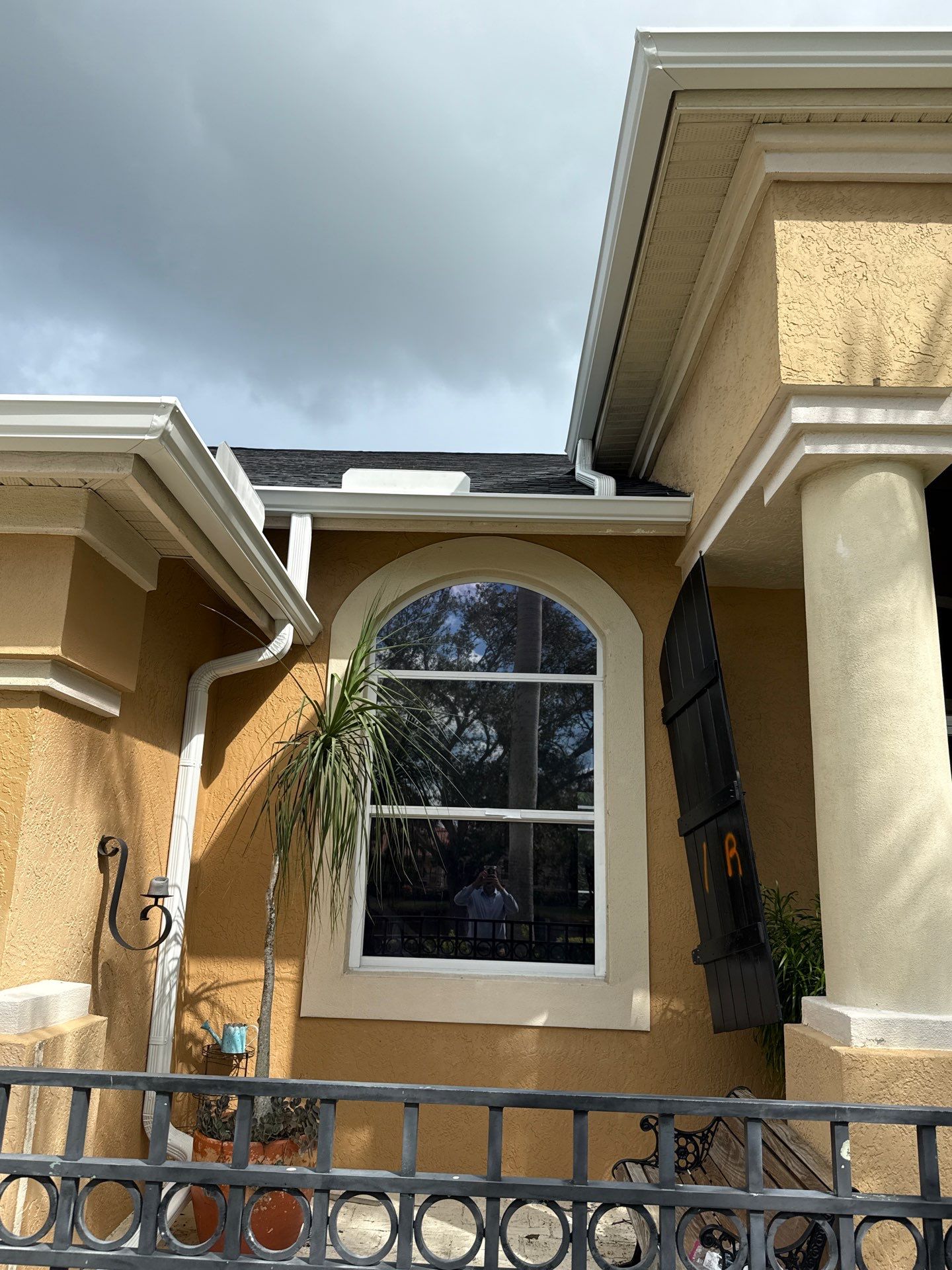 7-Inch Box Seamless Gutters in Bradenton FL by Gutter Professors