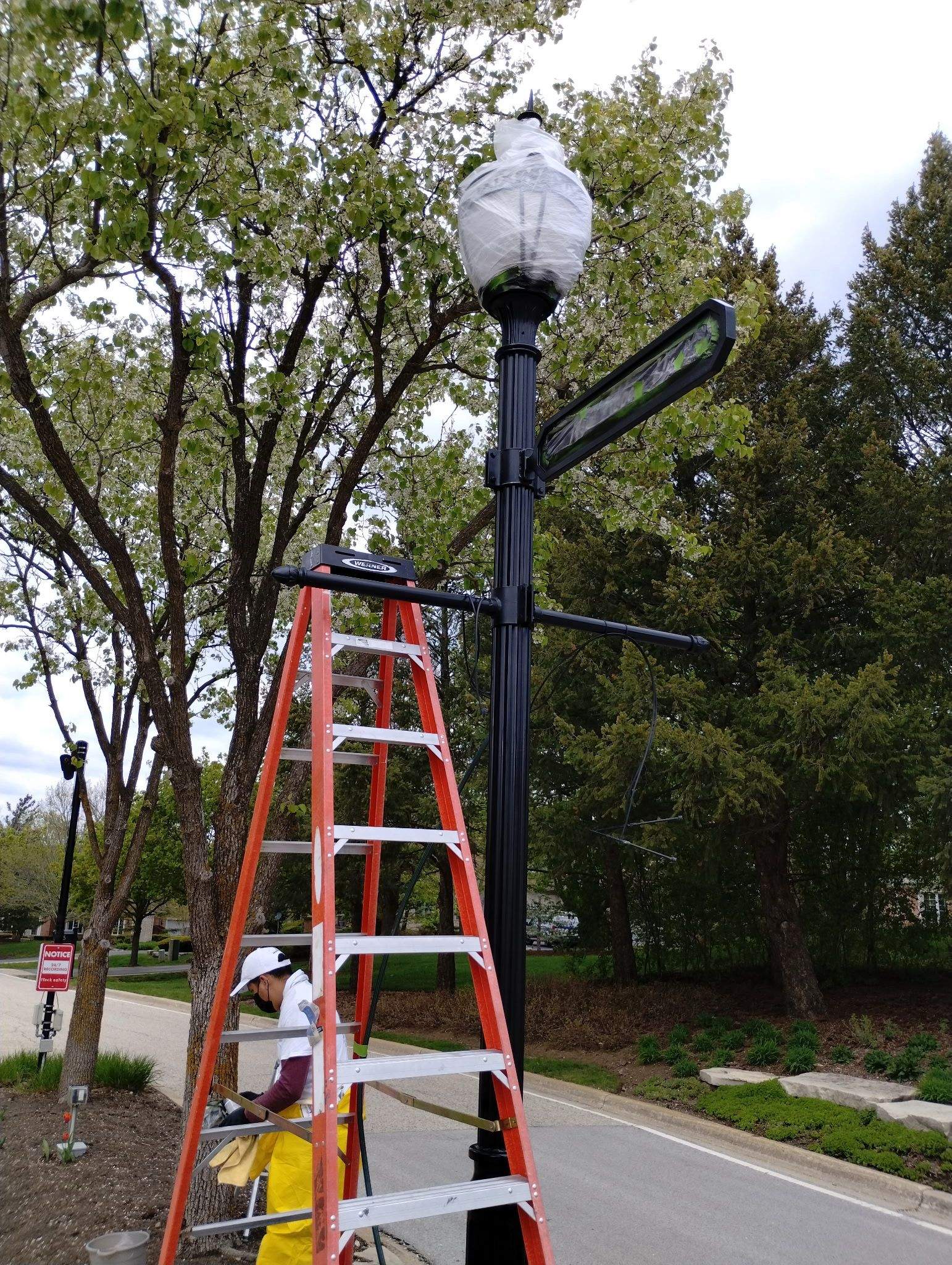 Lamp Post and Mailo Repainting by Welter Home Services