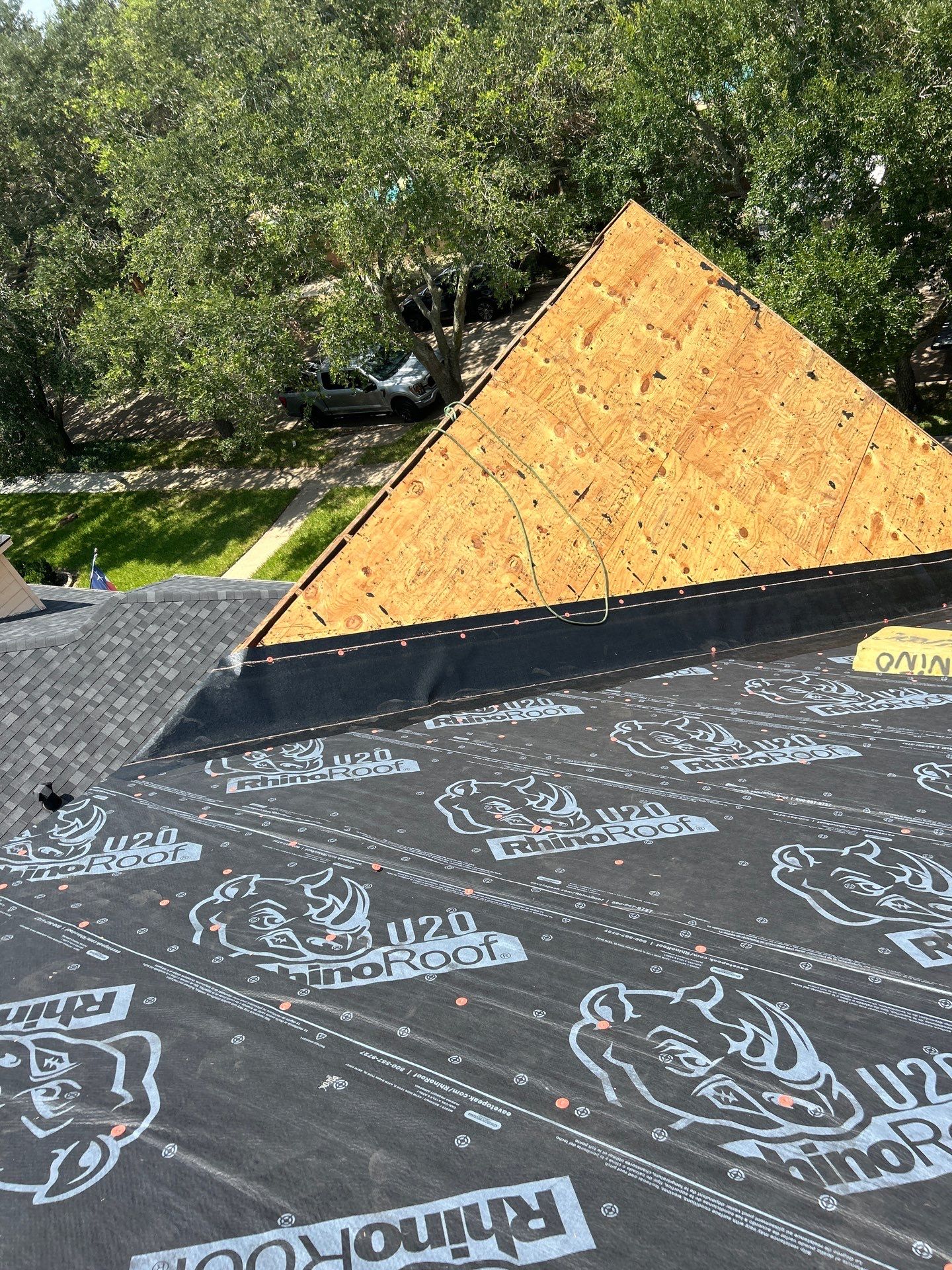 Residential Roofing Installation using Owen's Corning Duration (Lifetime) Shingles by Roof Repair Company