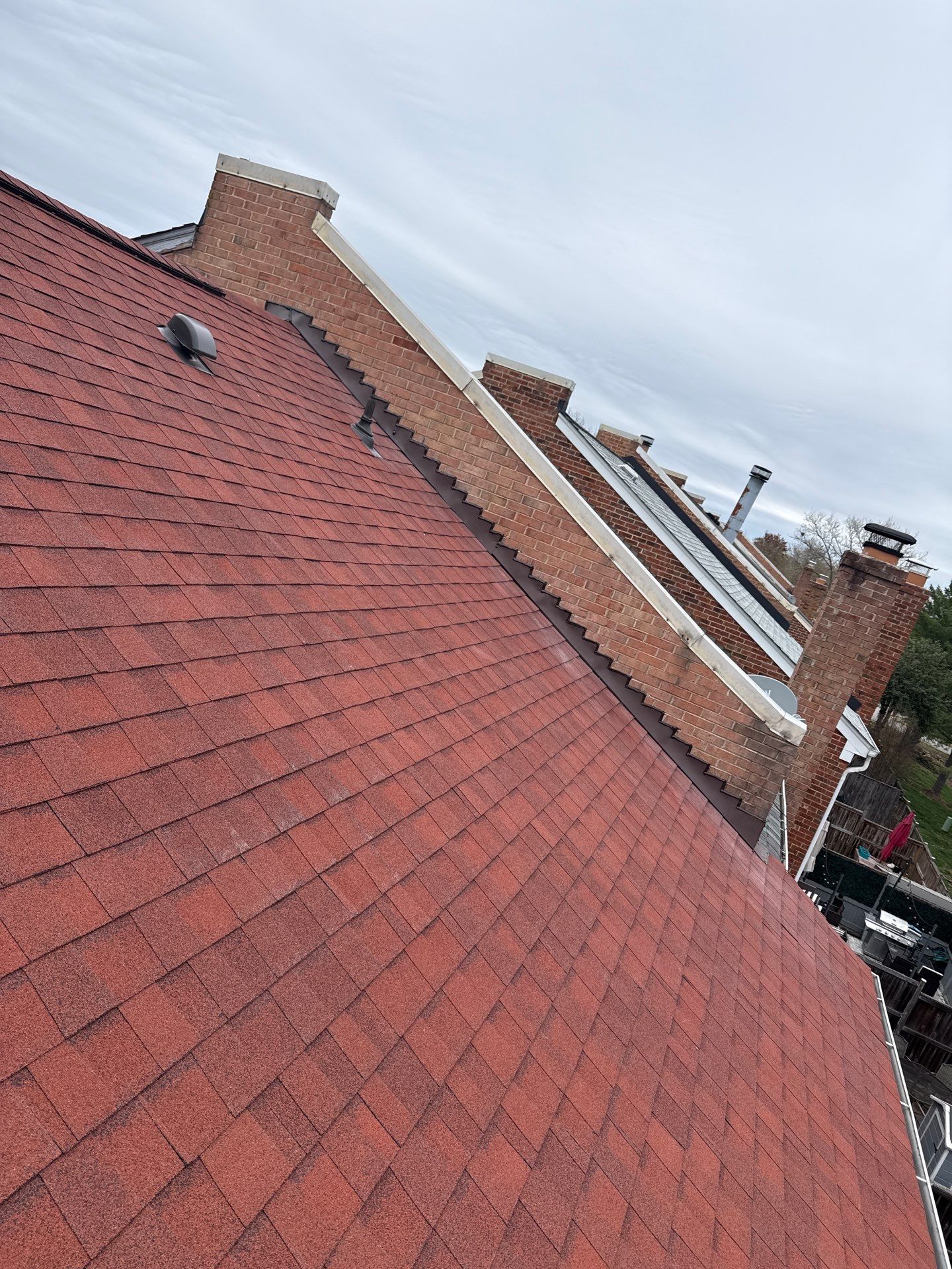 Springfield: Residential Roof Replacement with CertainTeed Landmark Pro in Max Def Red Oak by RM Banning, Inc.