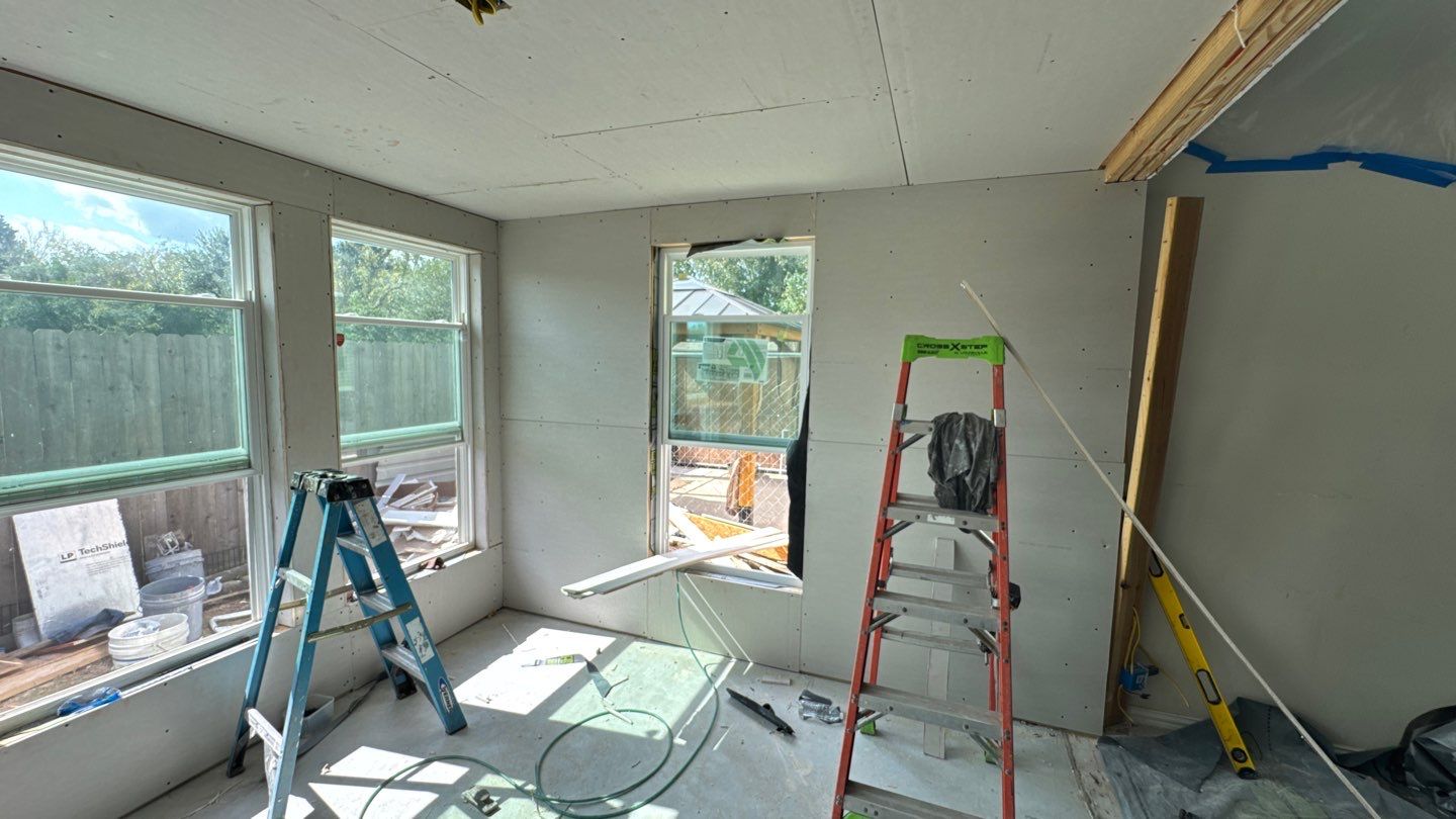 Project Case Review: Sunroom Addition, Patio Integration & Drainage Upgrade by Texas Urban Elements