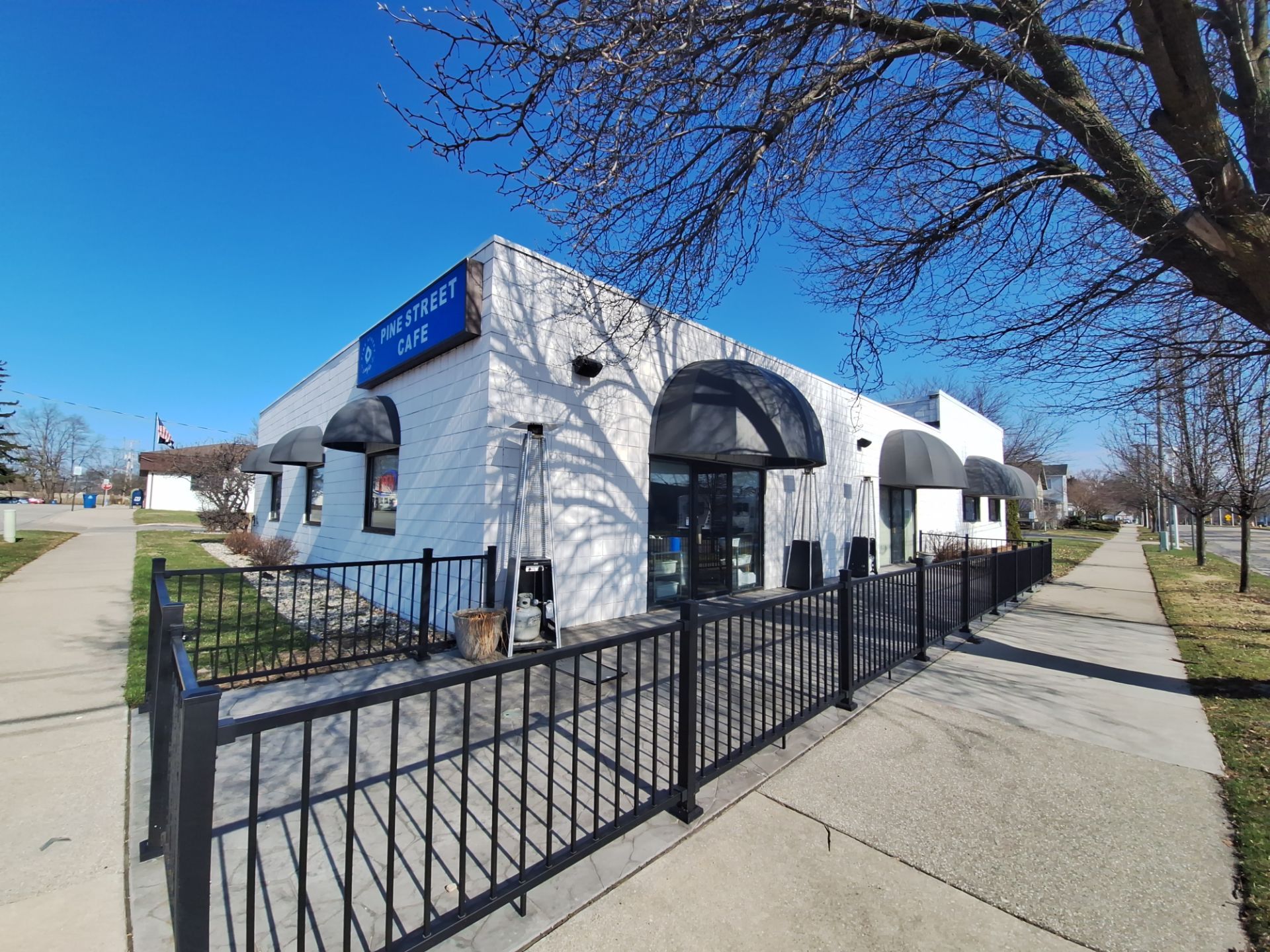 Exterior Cleaning & Maintenance | Pine St Cafe – Ferrysburg Michigan by Gordon Painting