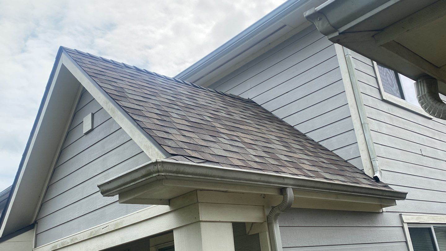 Residential Roofing Installation using Owen's Corning Duration (Lifetime) Shingles by Roof Repair Company