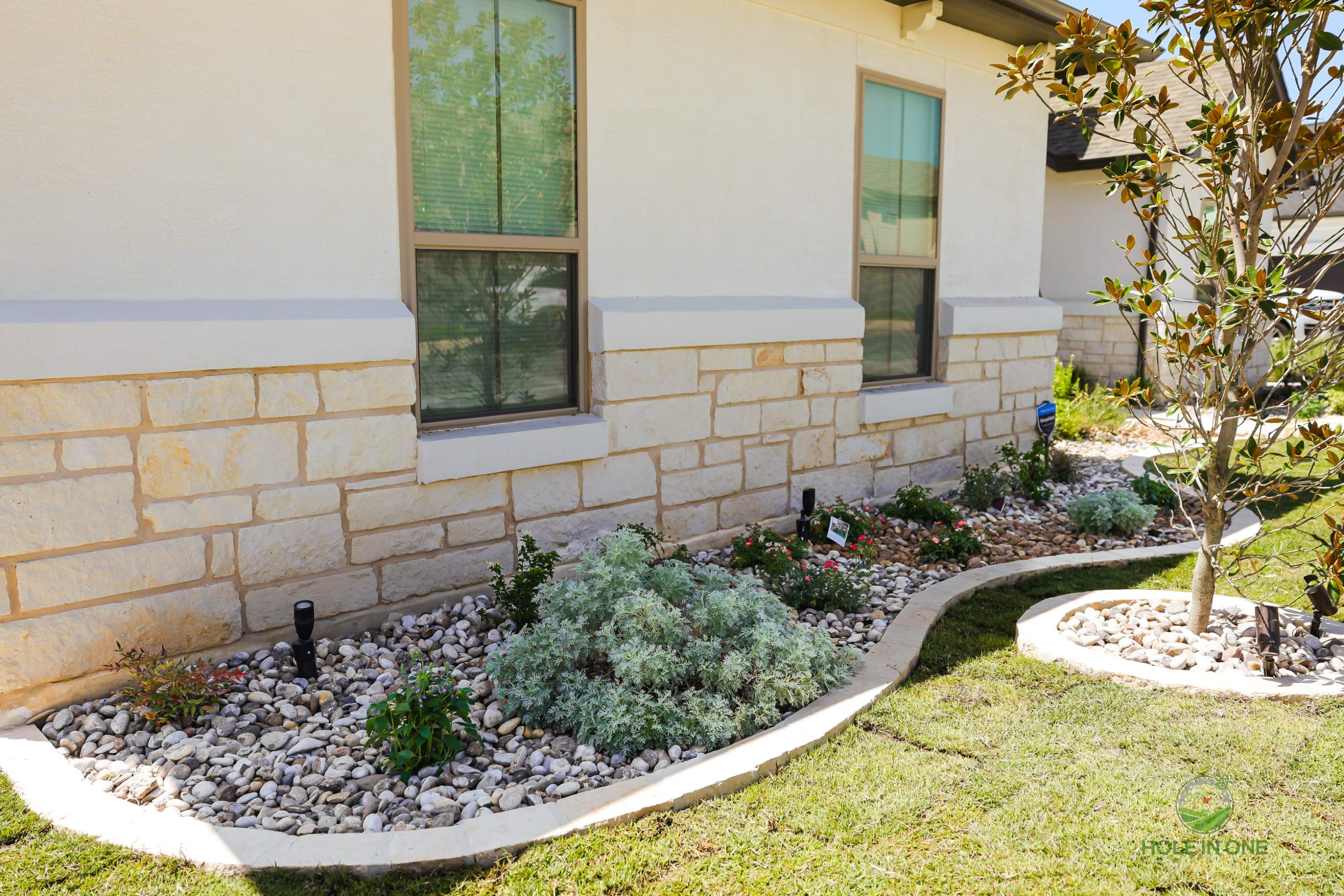 Shavano Highlands, San Antonio Tx. by Hole In One Lawns, LLC