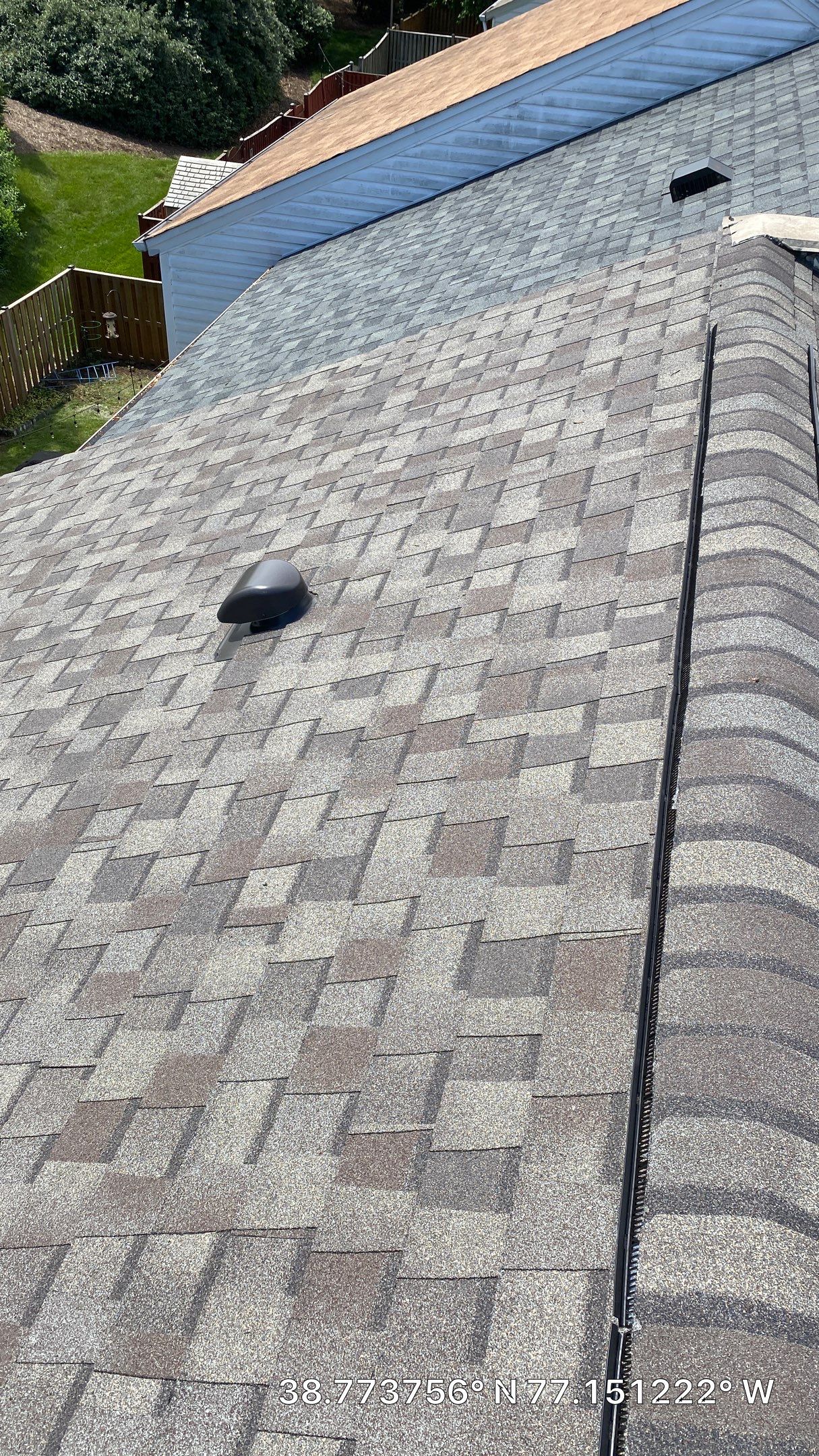 Alexandria - Certainteed Landmark Weathered Wood Shingles by RM Banning, Inc.