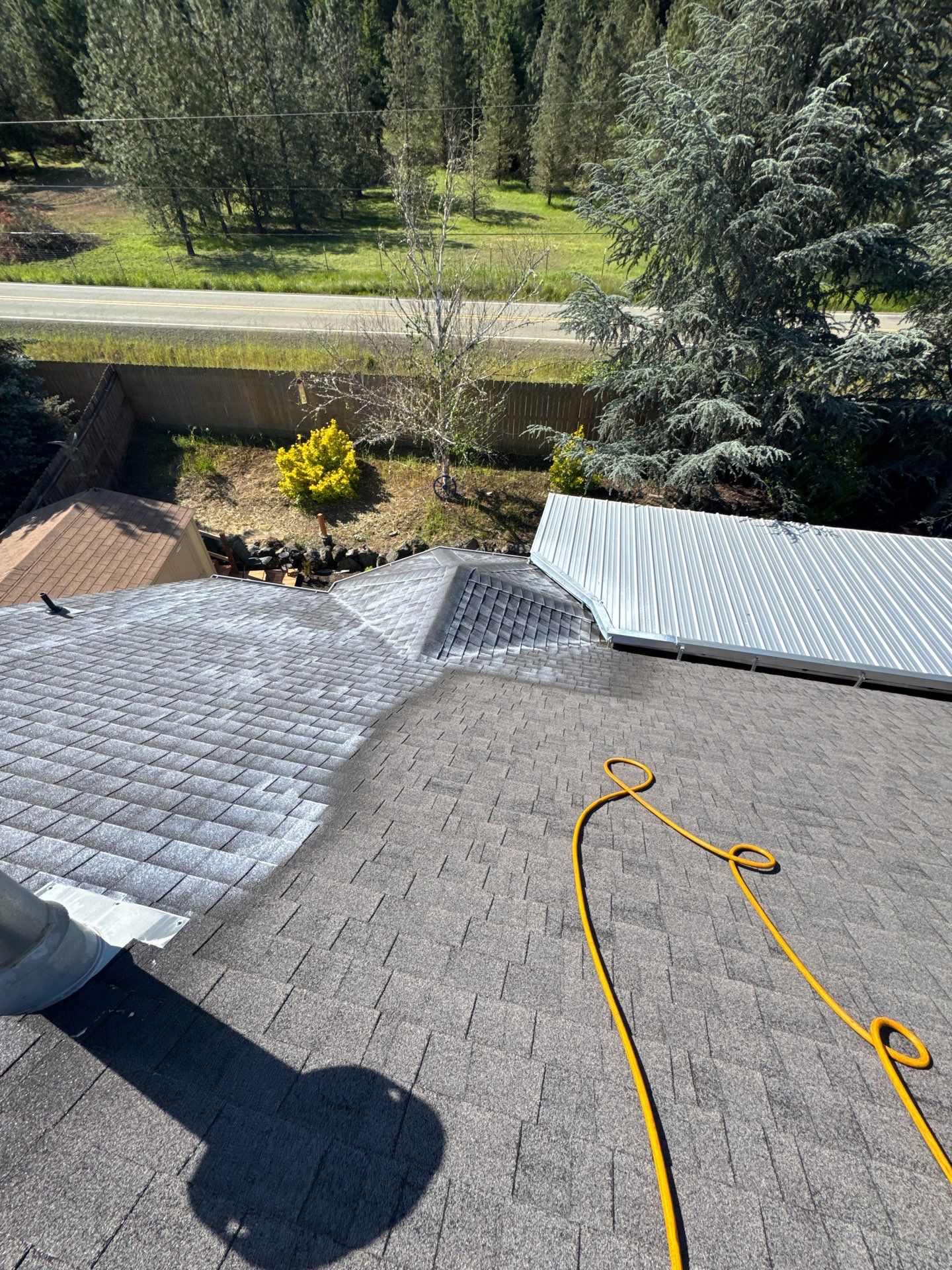 Project in Sutherlin by Roof Maxx of Grants Pass