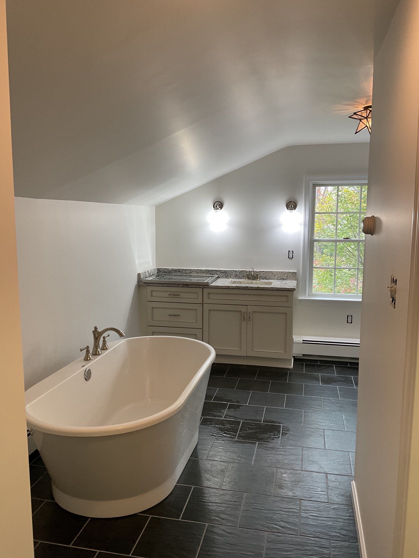 Full Interior Transformation in Media by Groovy Hues