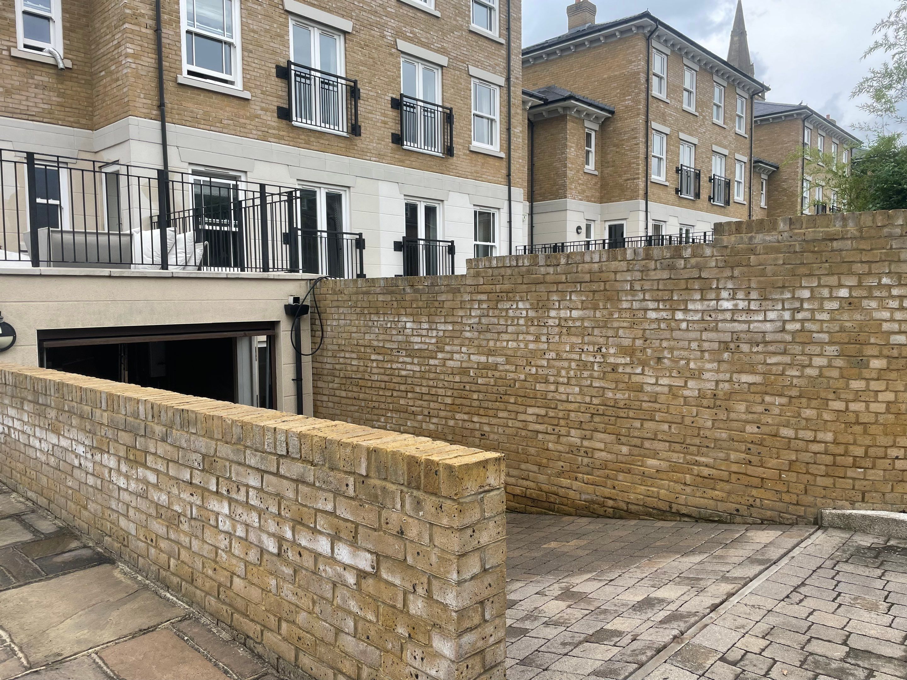 Exterior Clean using Mosmatic Flat Surface Cleaner by Ges Exterior Cleaning ltd