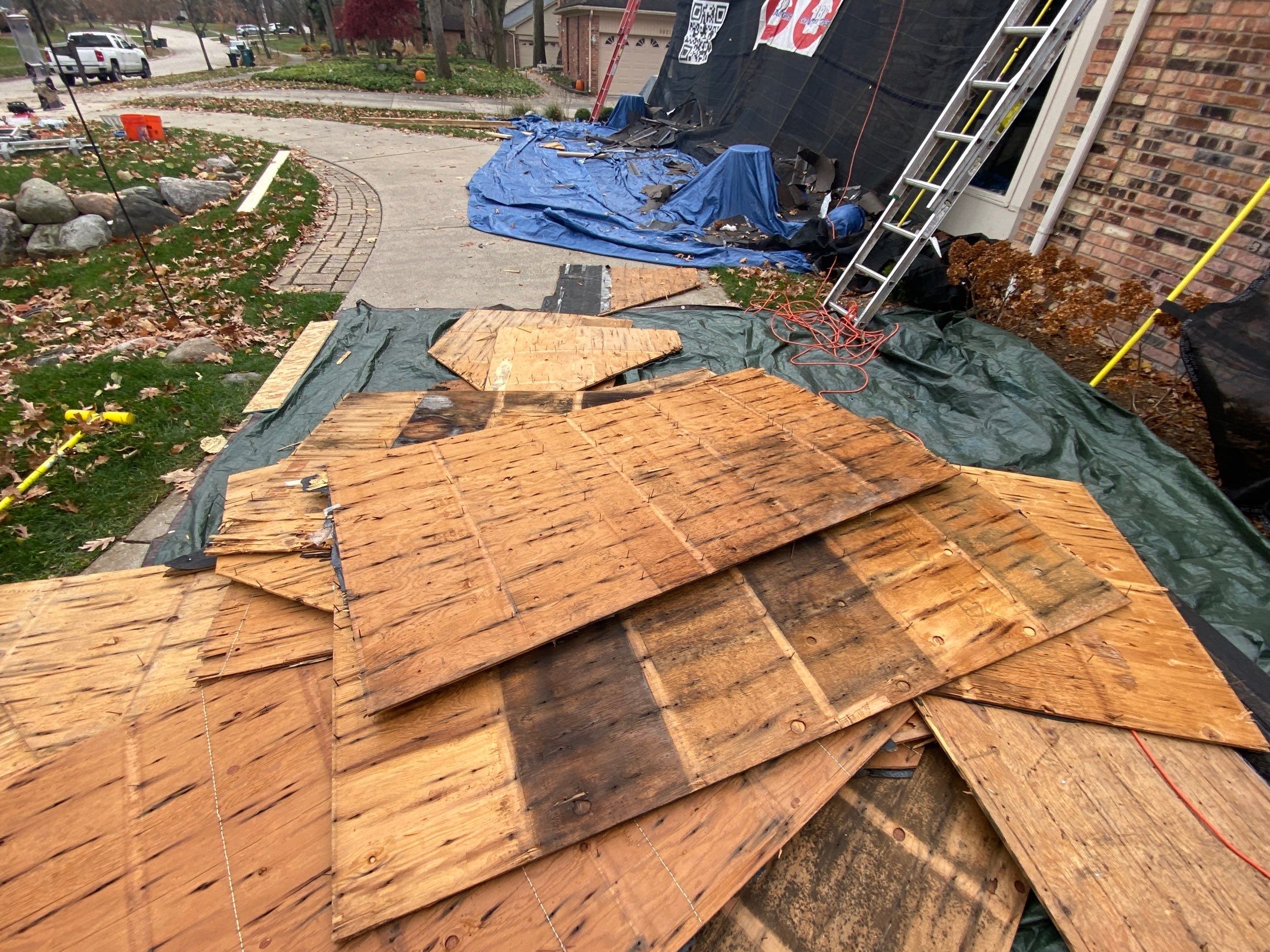 Roof Replacement using CertainTeed Northgate by 180 Contractors
